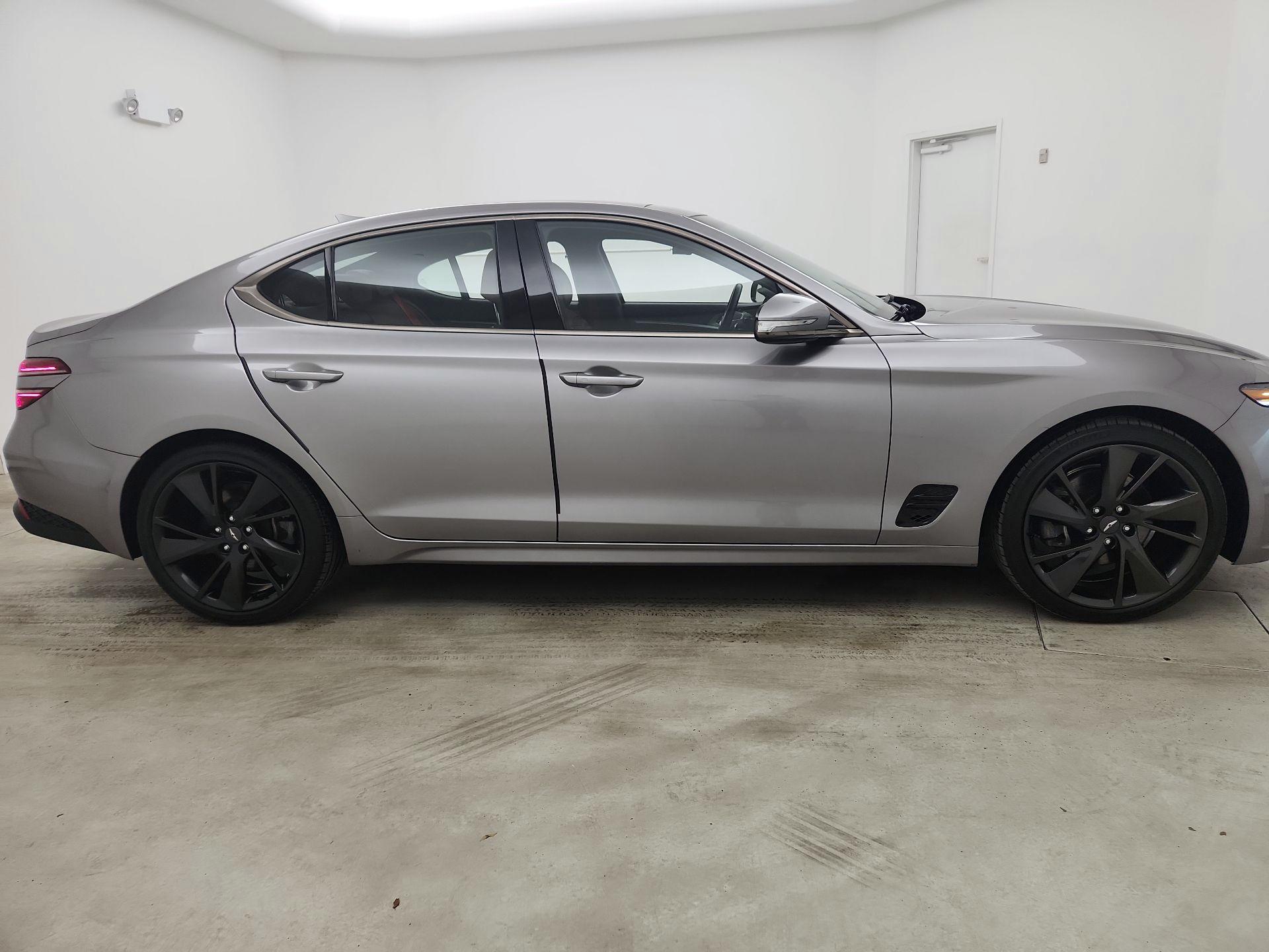 Thumbnail: 2023 Genesis G70 - 4