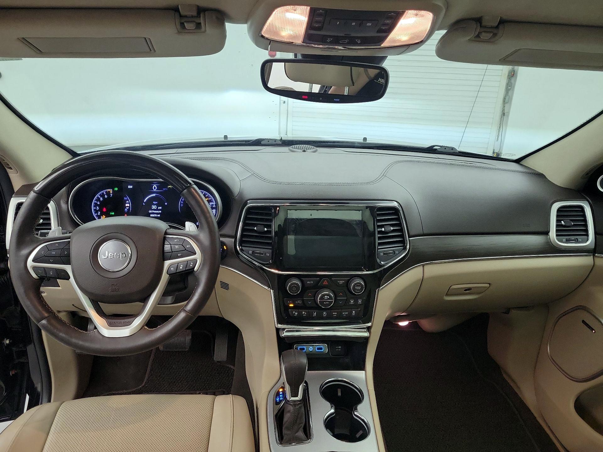 Thumbnail: 2020 Jeep Grand Cherokee - 9