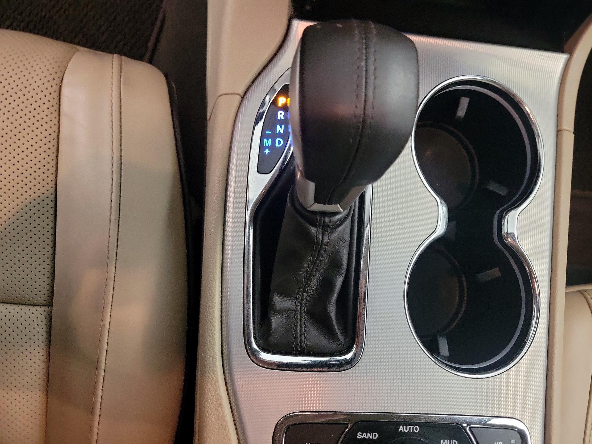 Thumbnail: 2020 Jeep Grand Cherokee - 18