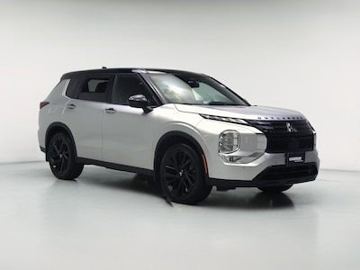 2023 Mitsubishi Outlander SE