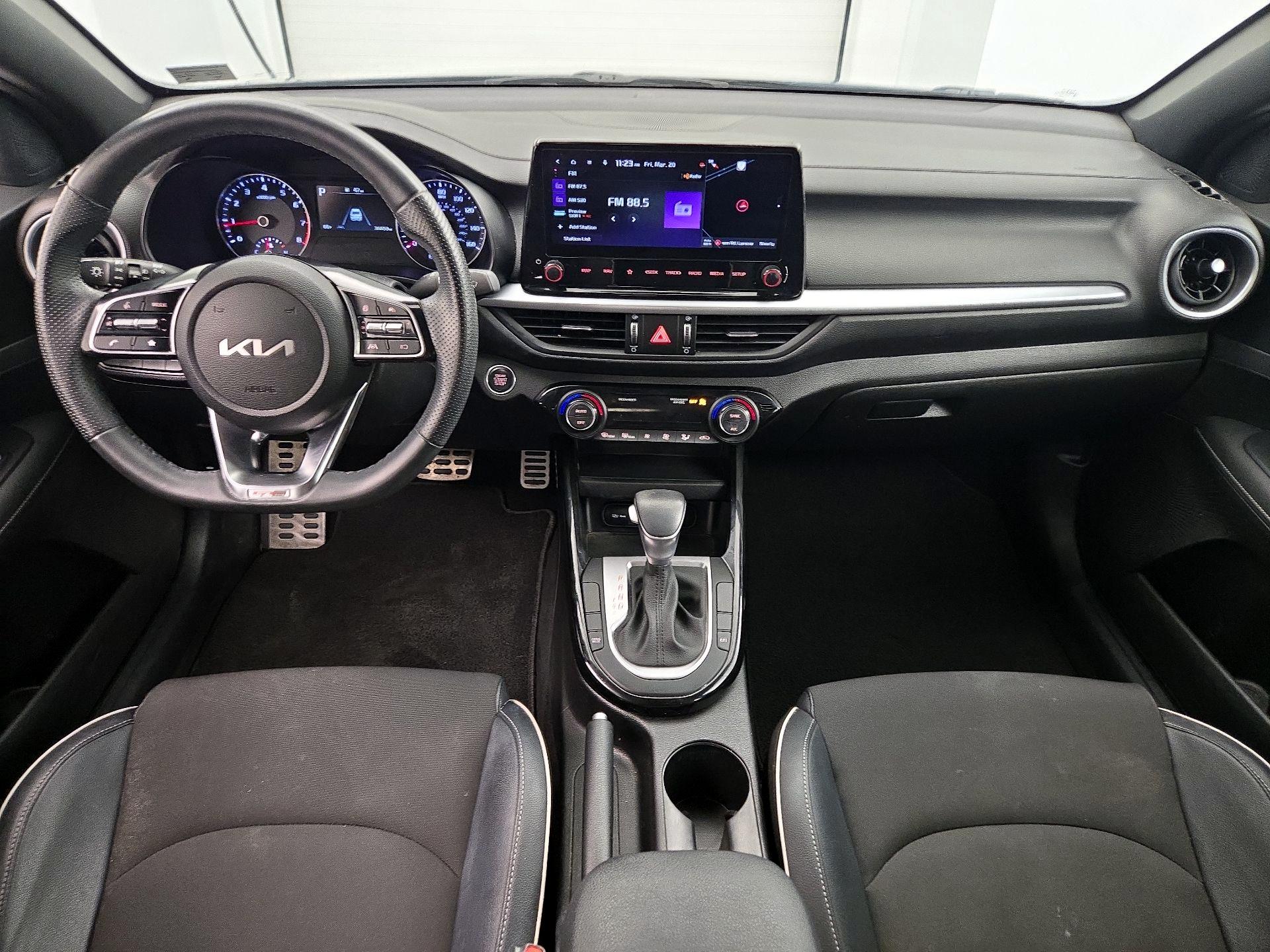 Thumbnail: 2023 Kia Forte - 9