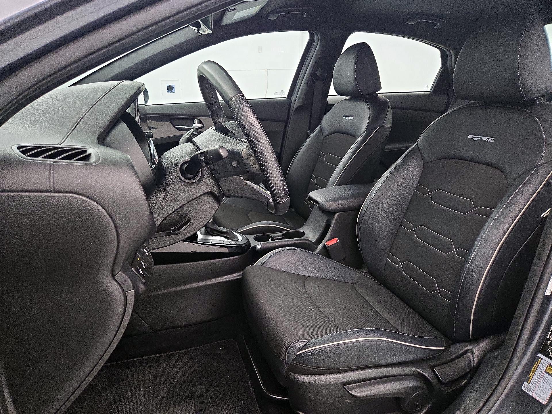 Thumbnail: 2023 Kia Forte - 11