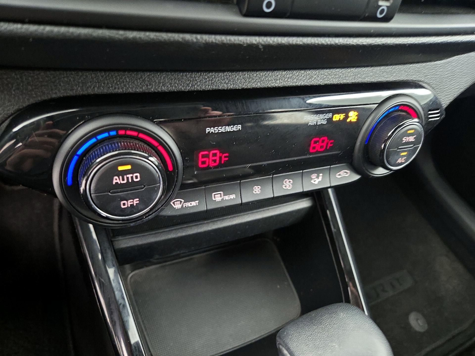 Thumbnail: 2023 Kia Forte - 16