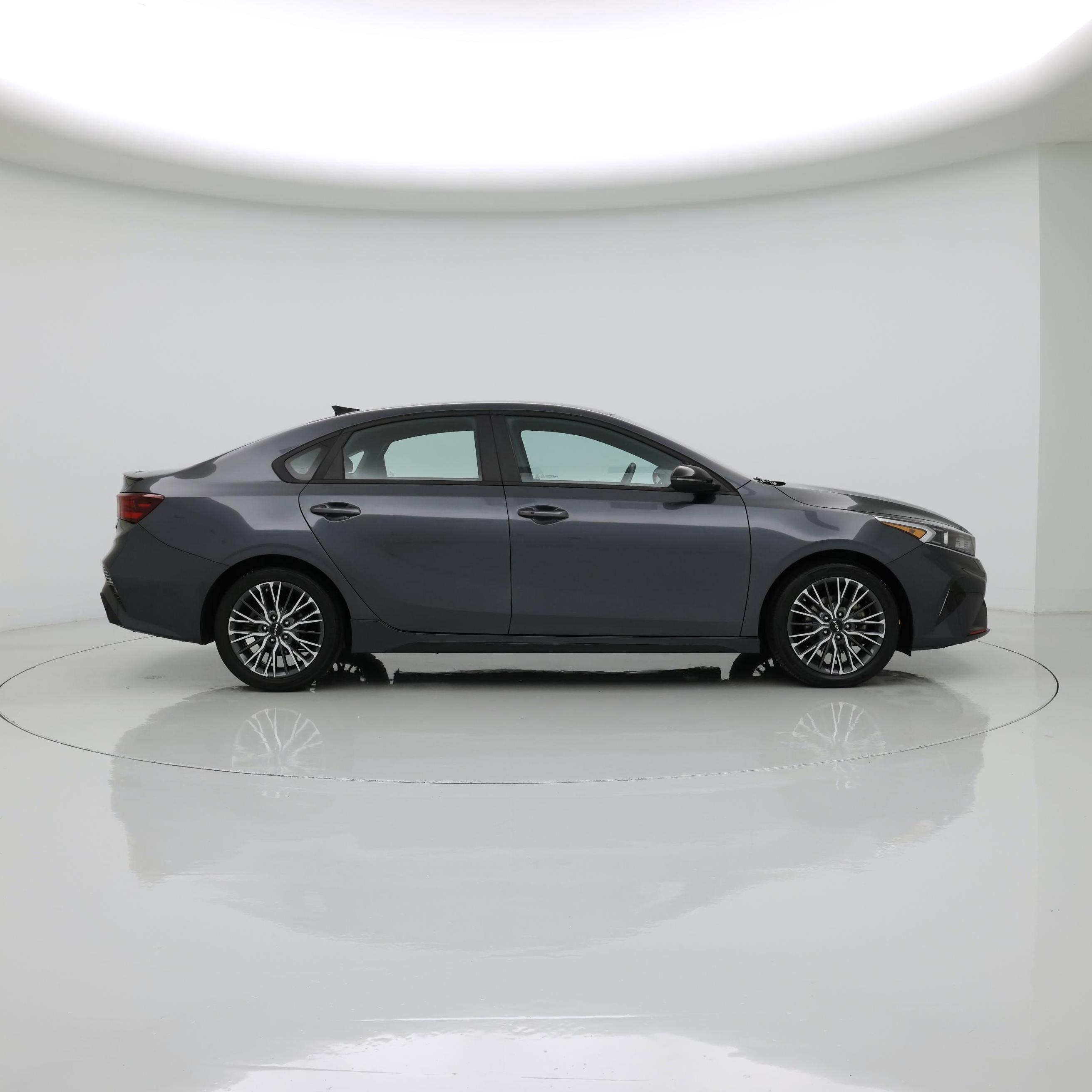 Thumbnail: 2023 Kia Forte - 7