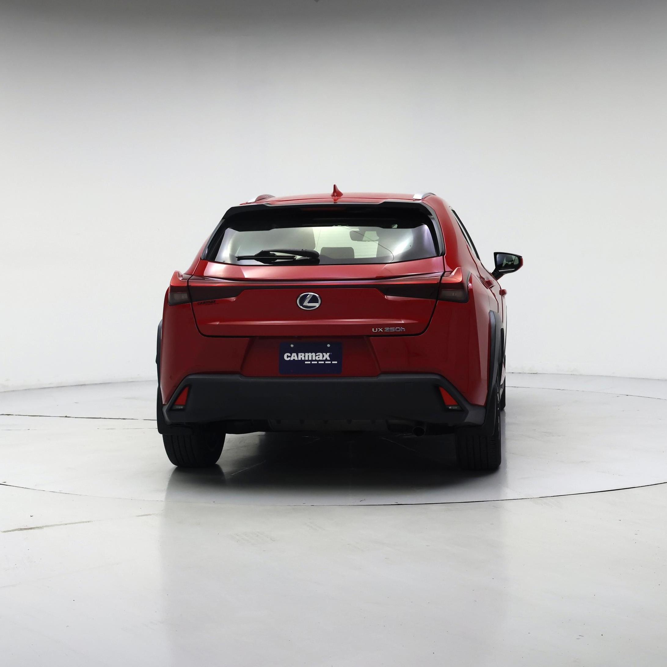 Thumbnail: 2021 Lexus UX - 6