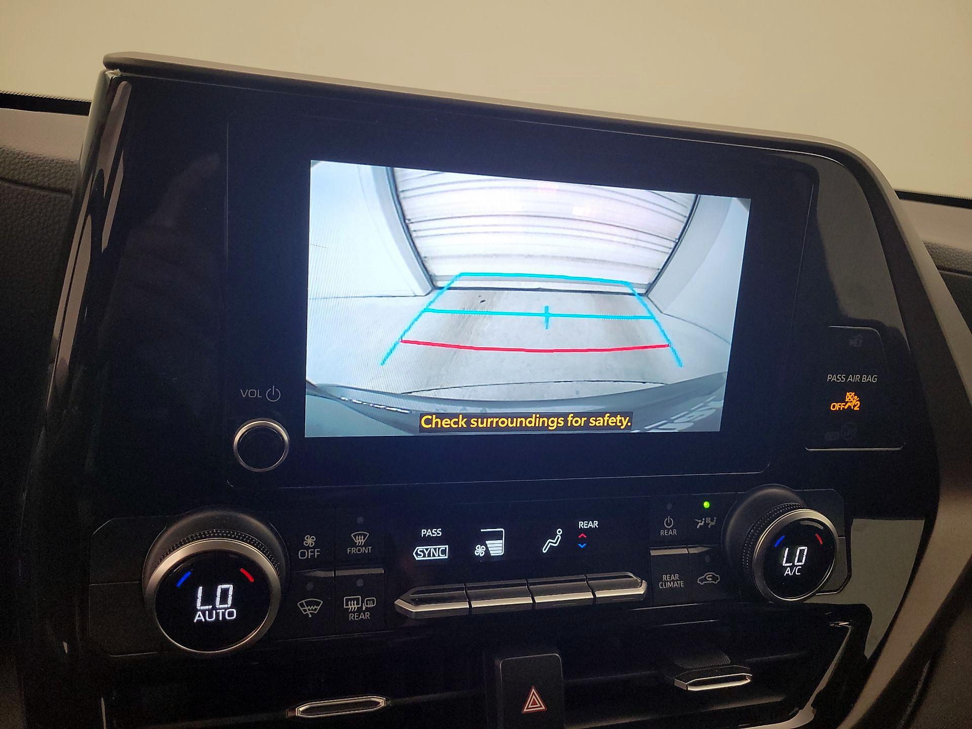 Thumbnail: 2023 Toyota Highlander - 14