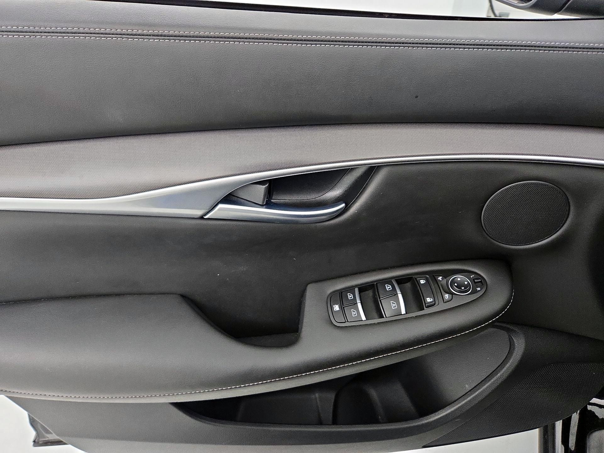 Thumbnail: 2022 INFINITI QX50 - 12