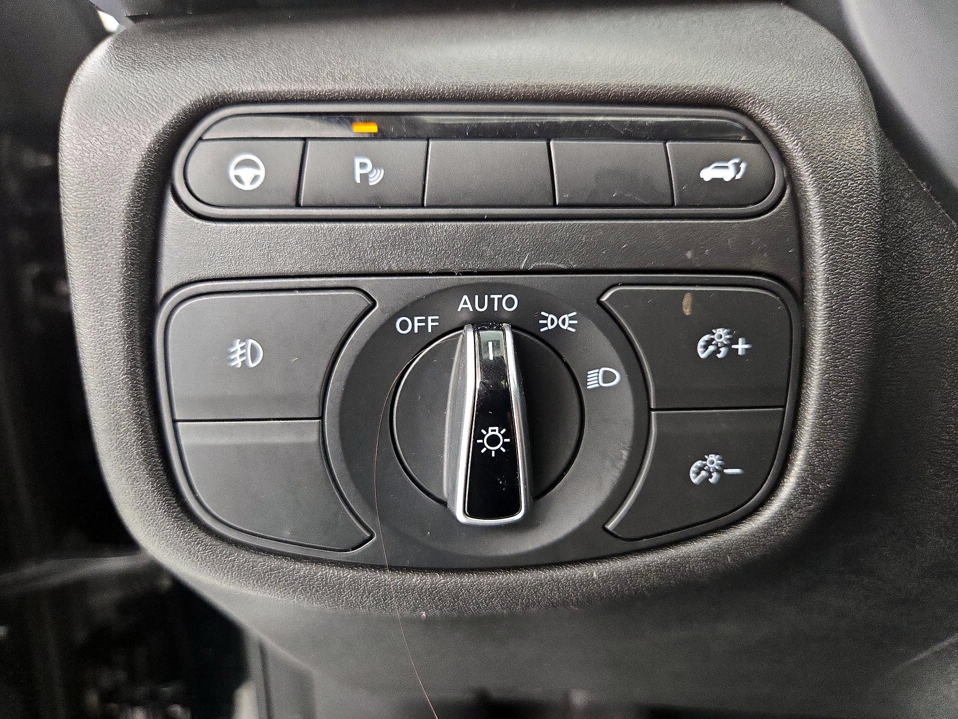 Thumbnail: 2022 INFINITI QX50 - 13