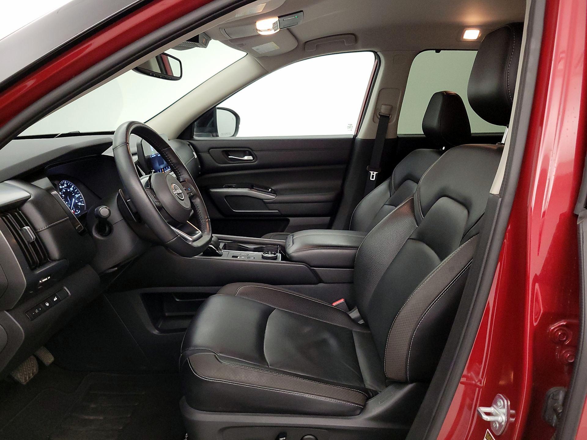 Thumbnail: 2022 Nissan Pathfinder - 11