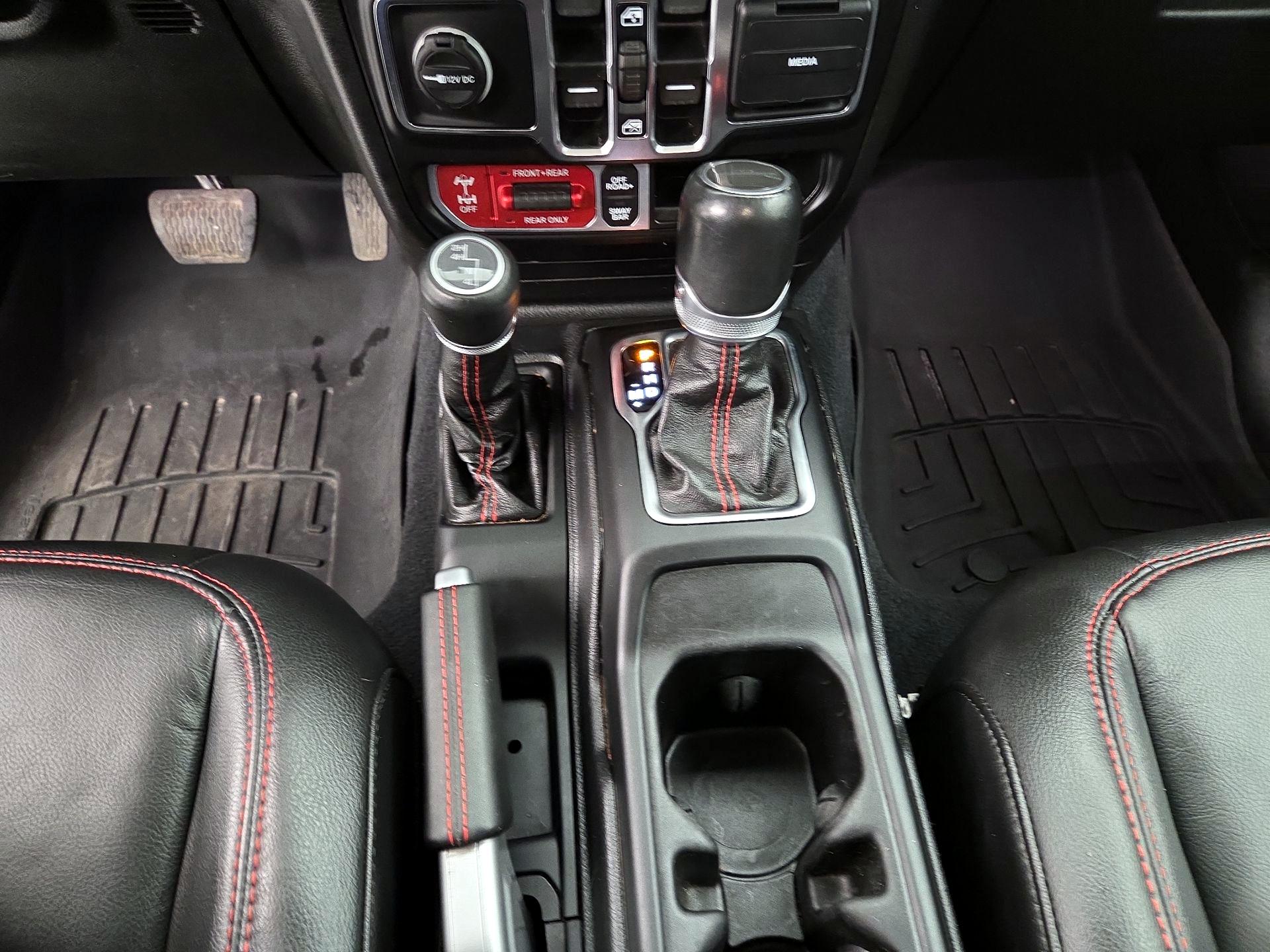 Thumbnail: 2020 Jeep Gladiator - 18
