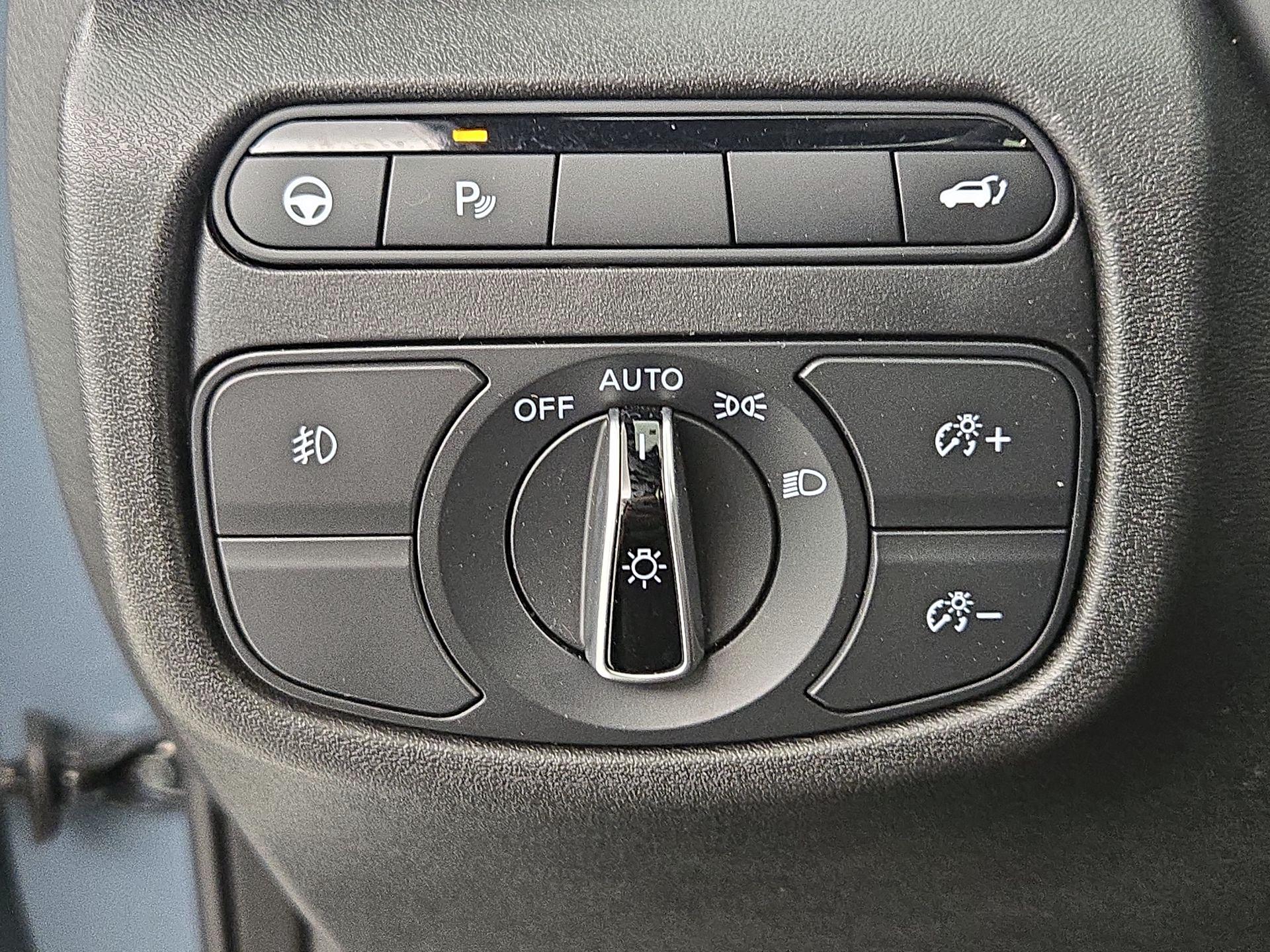 Thumbnail: 2023 INFINITI QX50 - 13