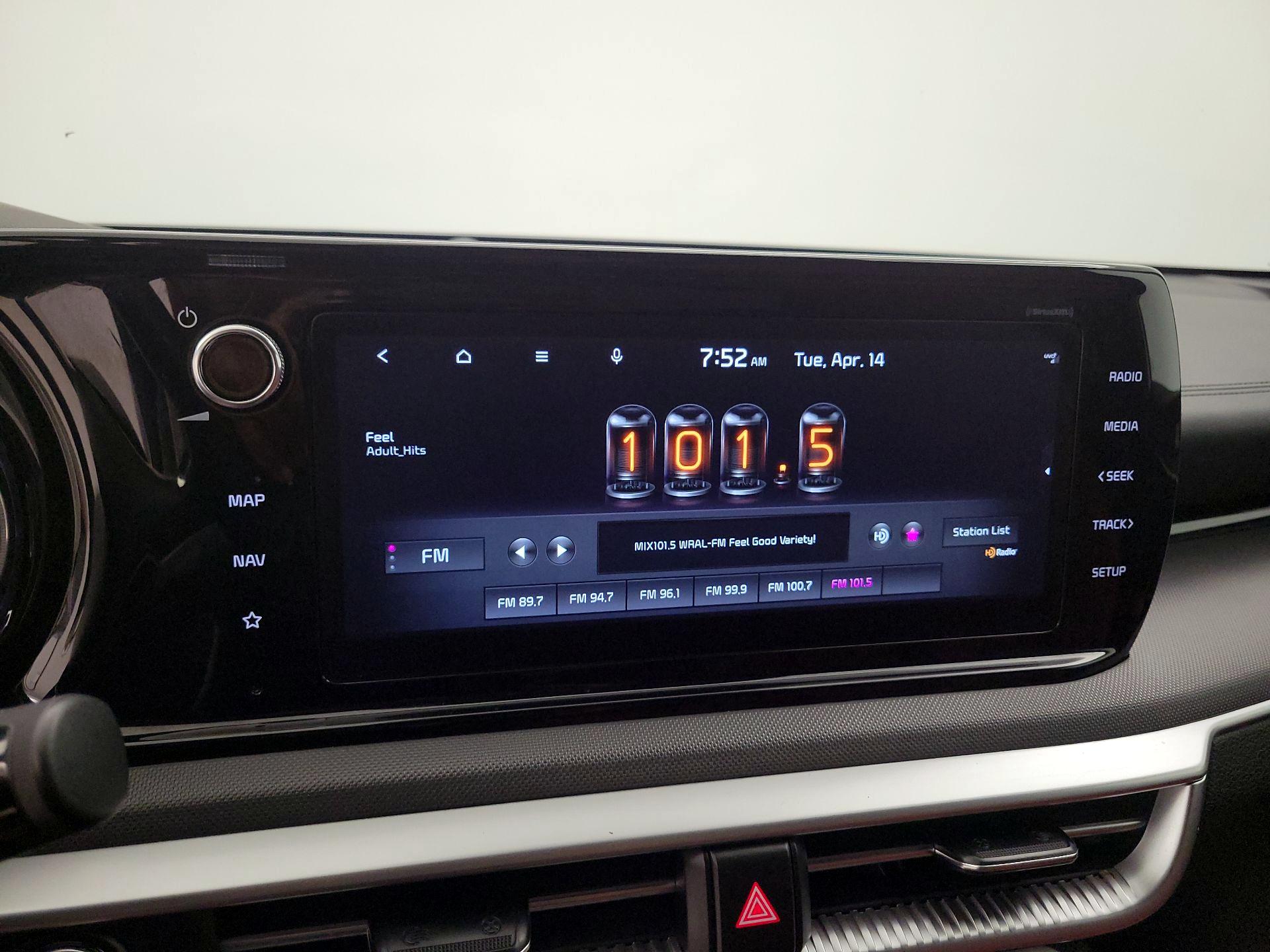 Thumbnail: 2022 Kia K5 - 13