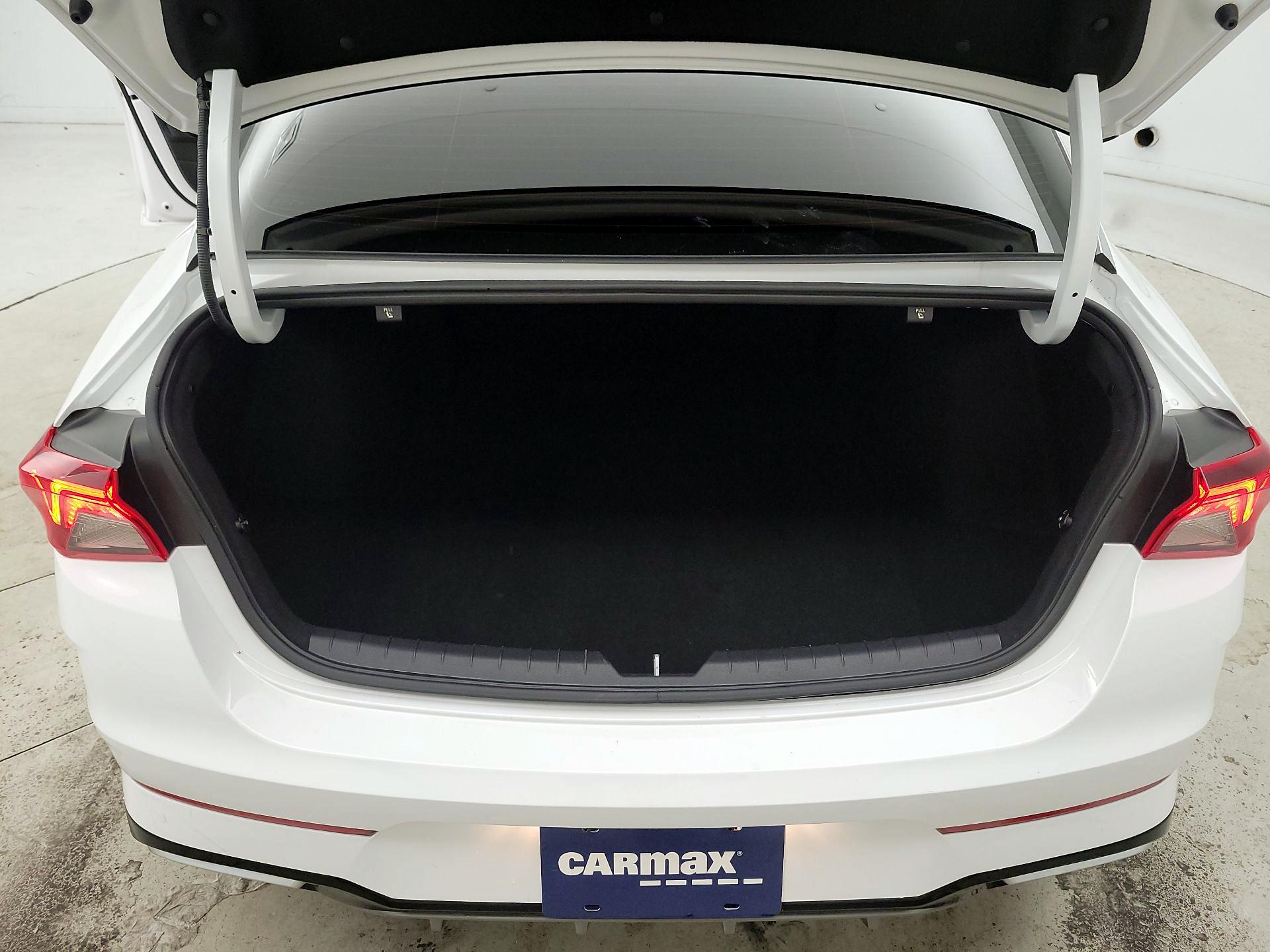 Thumbnail: 2022 Kia K5 - 18