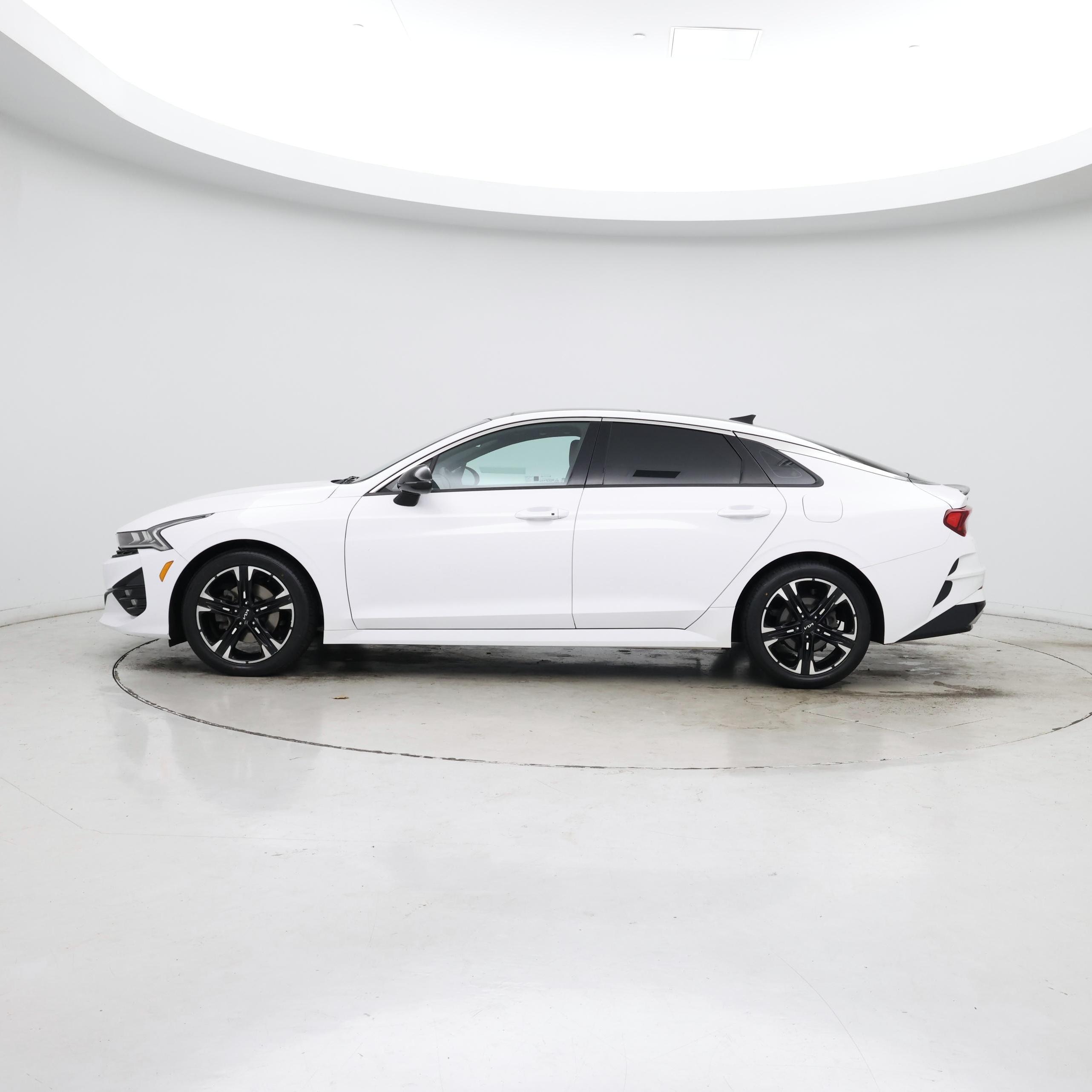 Thumbnail: 2022 Kia K5 - 3