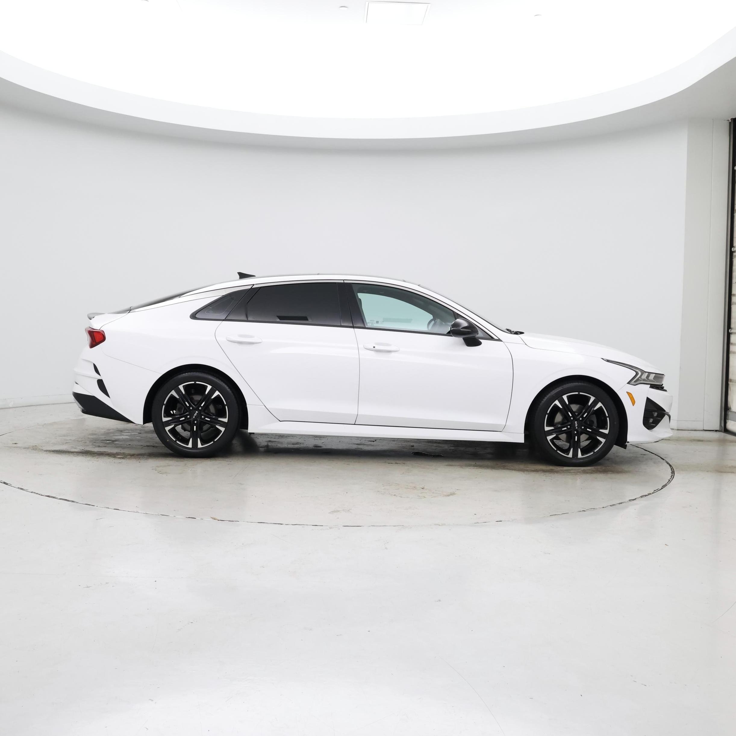 Thumbnail: 2022 Kia K5 - 7