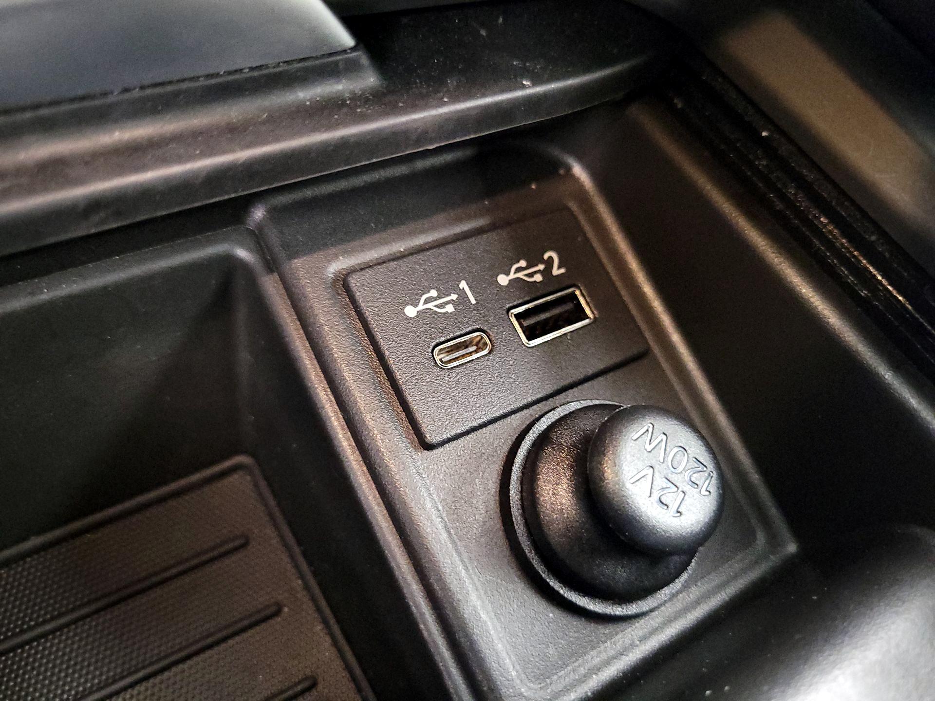 Thumbnail: 2023 INFINITI QX55 - 18