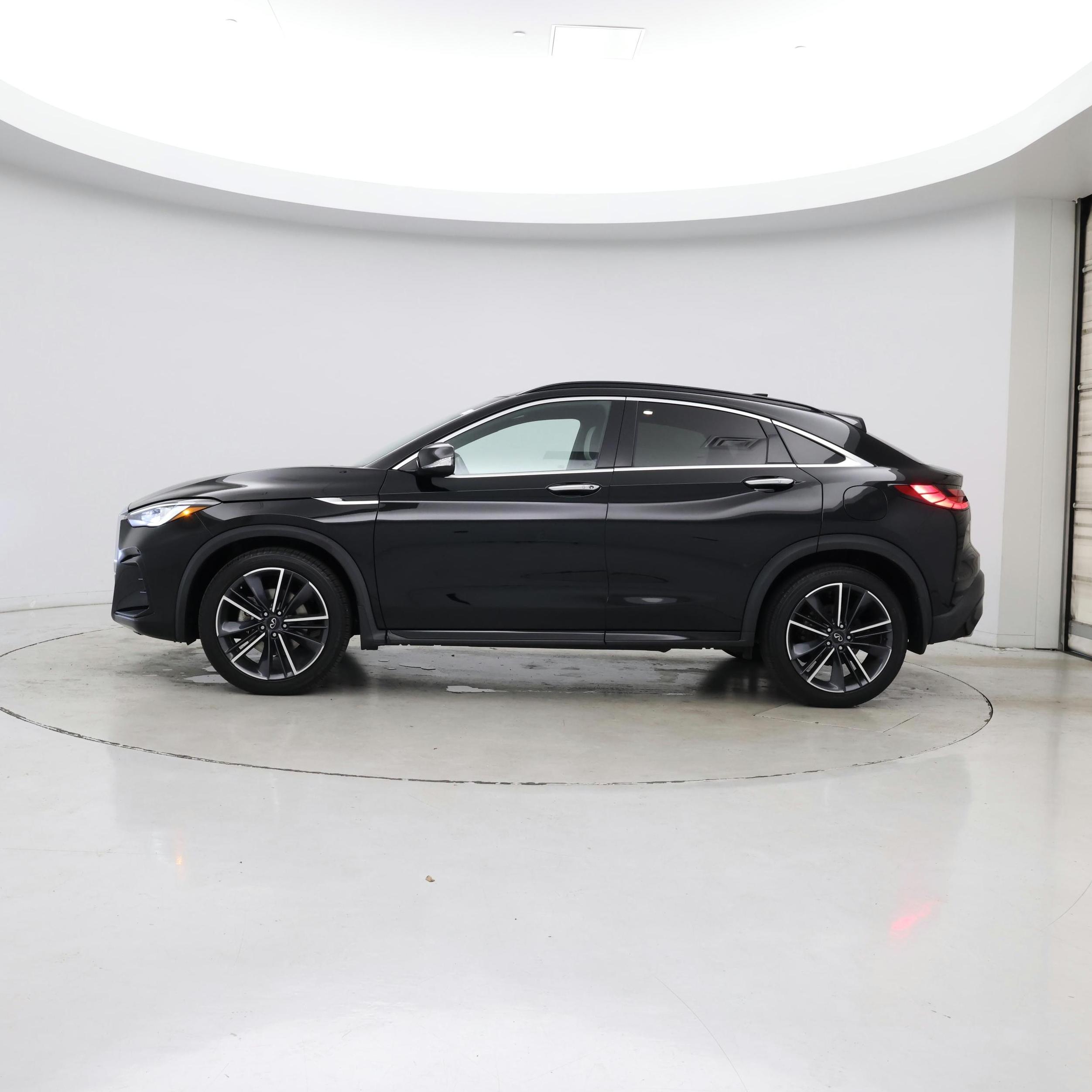 Thumbnail: 2023 INFINITI QX55 - 3