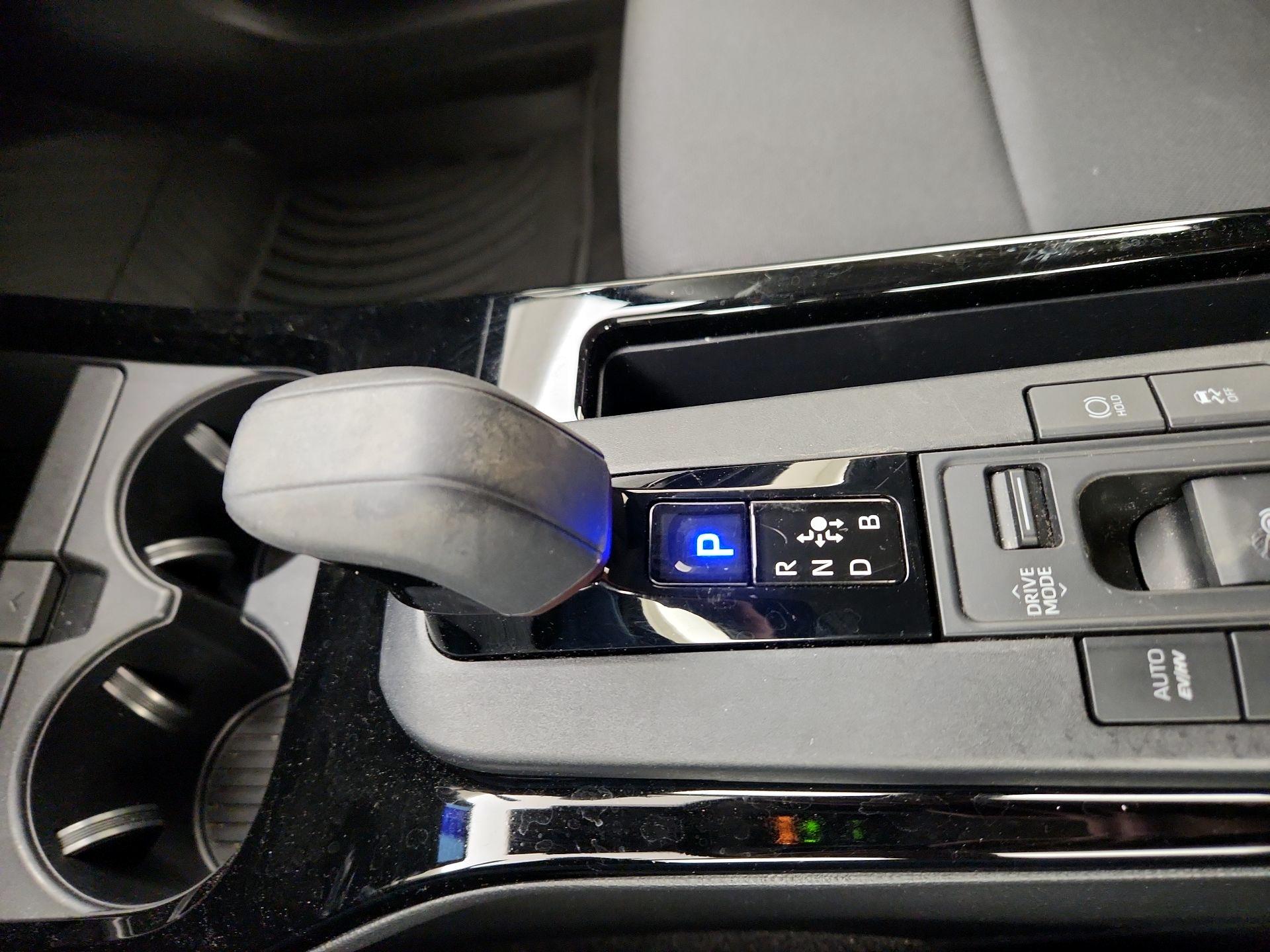 Thumbnail: 2024 Toyota Prius Prime - 15