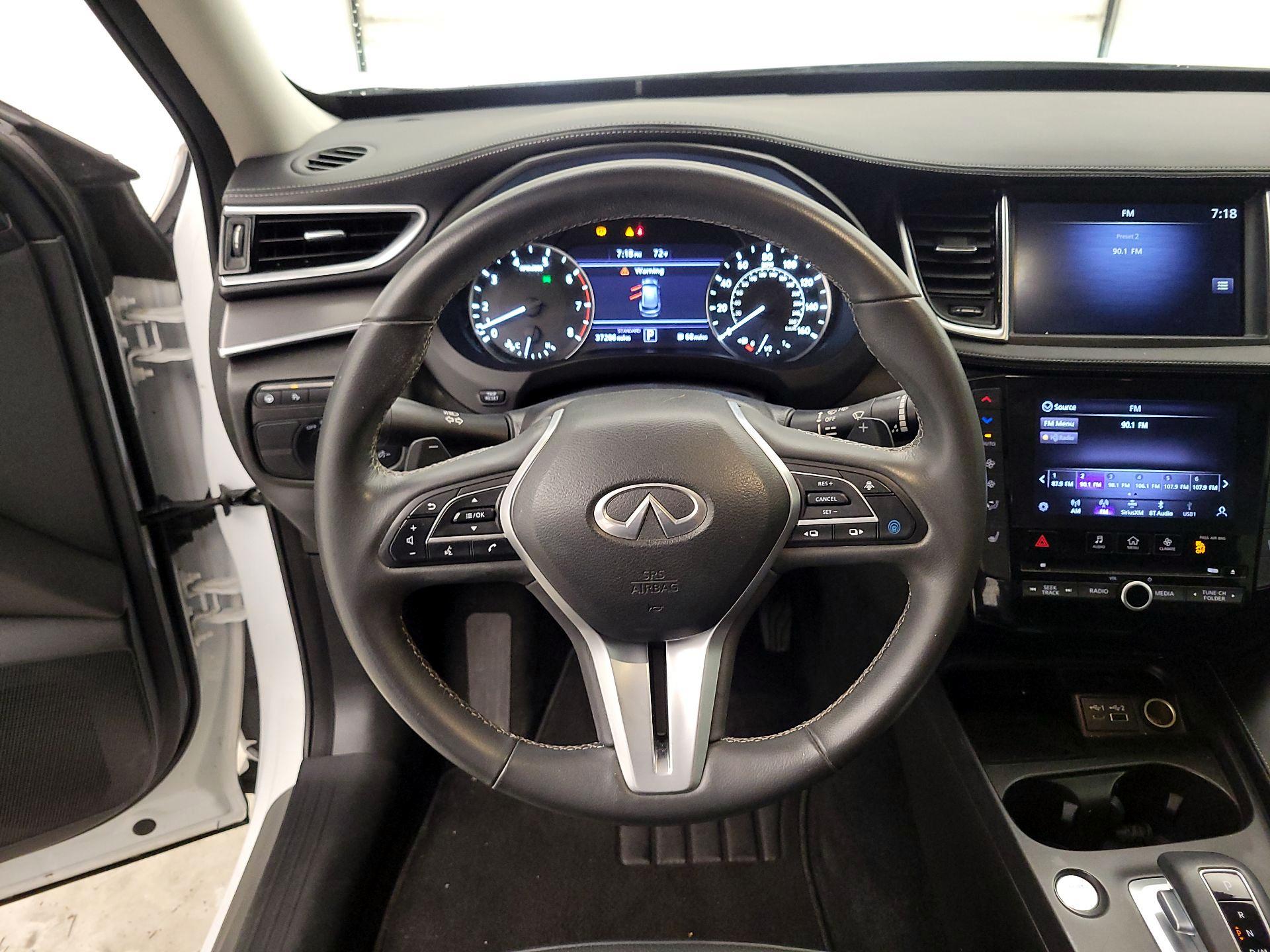 Thumbnail: 2023 INFINITI QX50 - 10