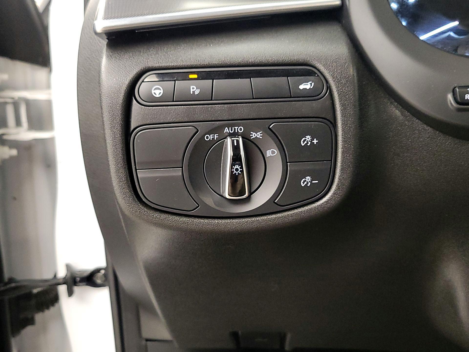 Thumbnail: 2023 INFINITI QX50 - 13