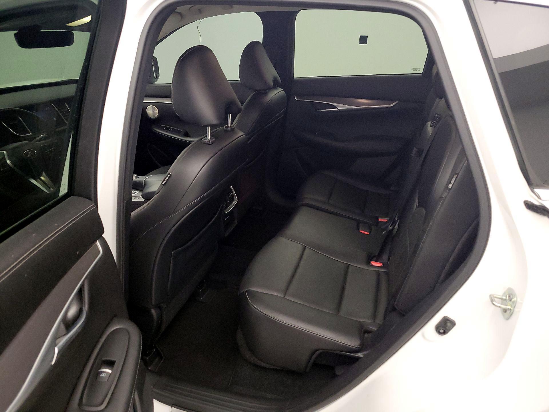 Thumbnail: 2023 INFINITI QX50 - 20