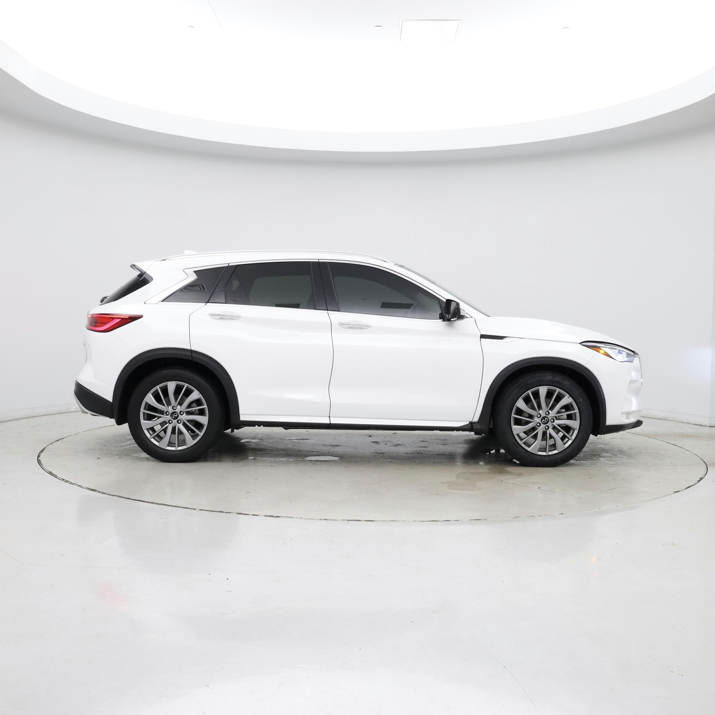 Thumbnail: 2023 INFINITI QX50 - 7