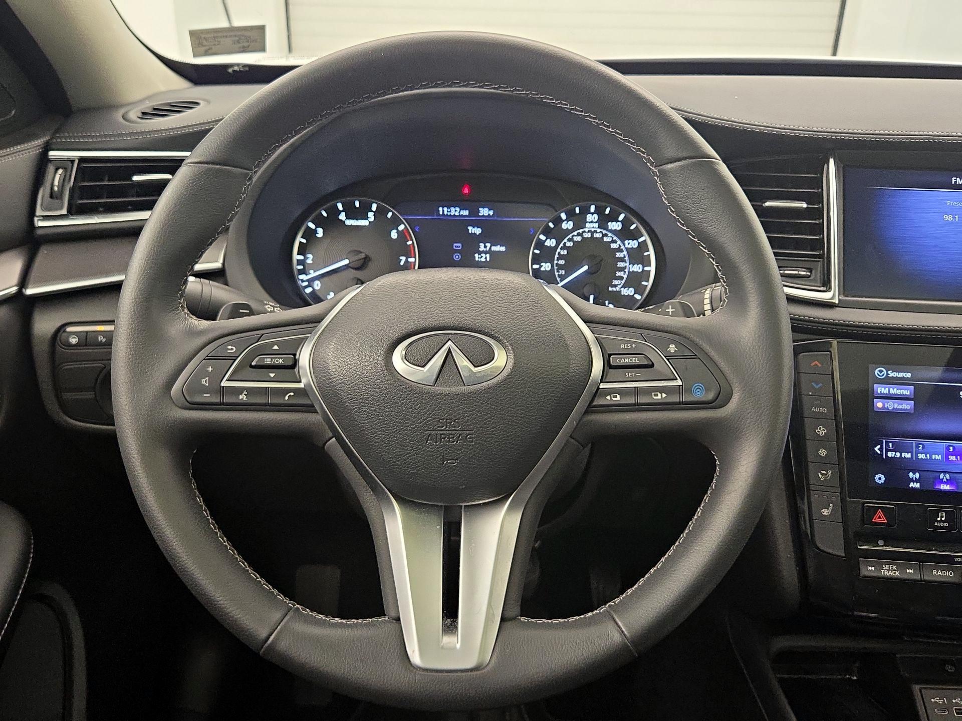 Thumbnail: 2023 INFINITI QX50 - 10