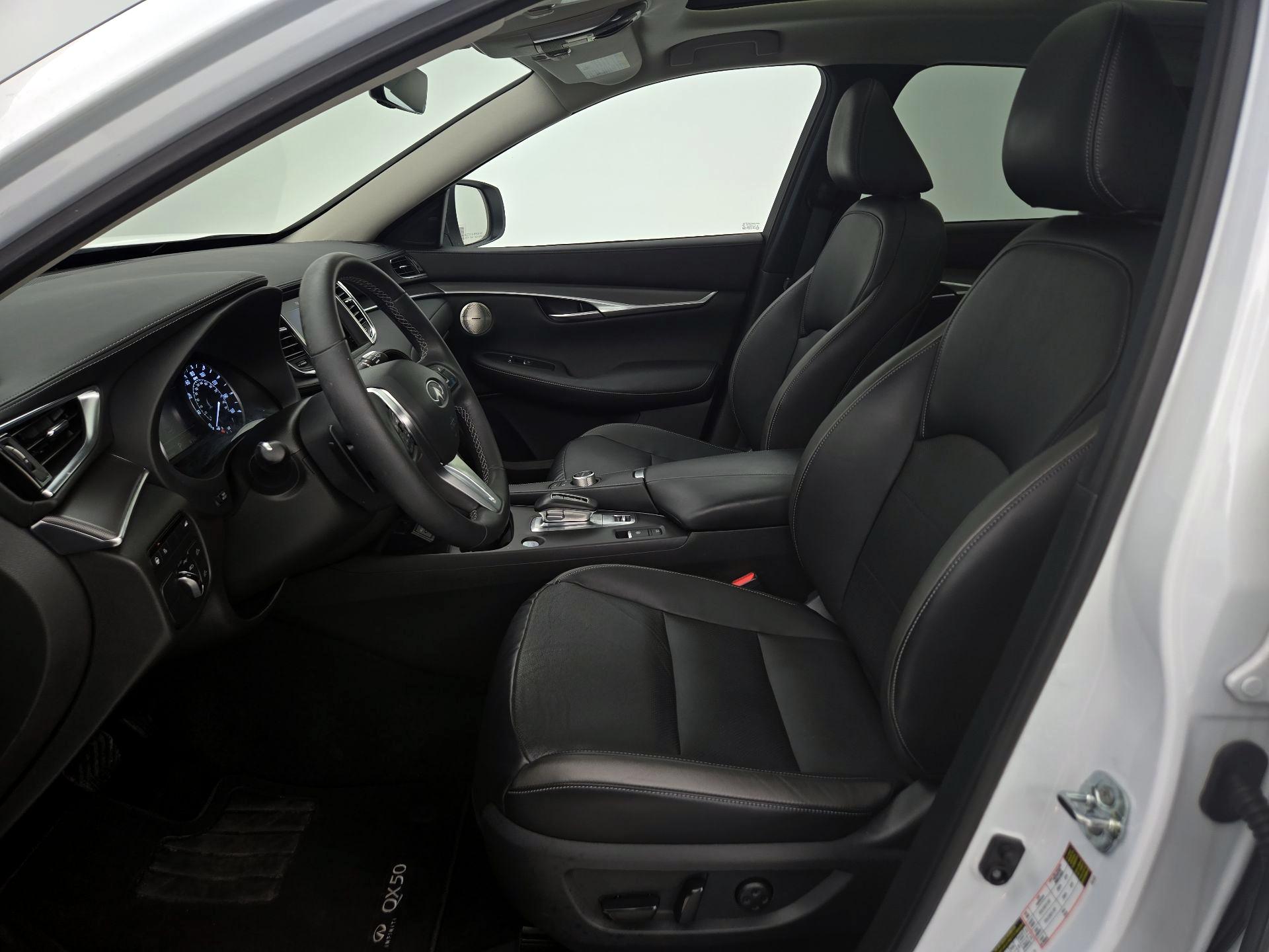 Thumbnail: 2023 INFINITI QX50 - 11