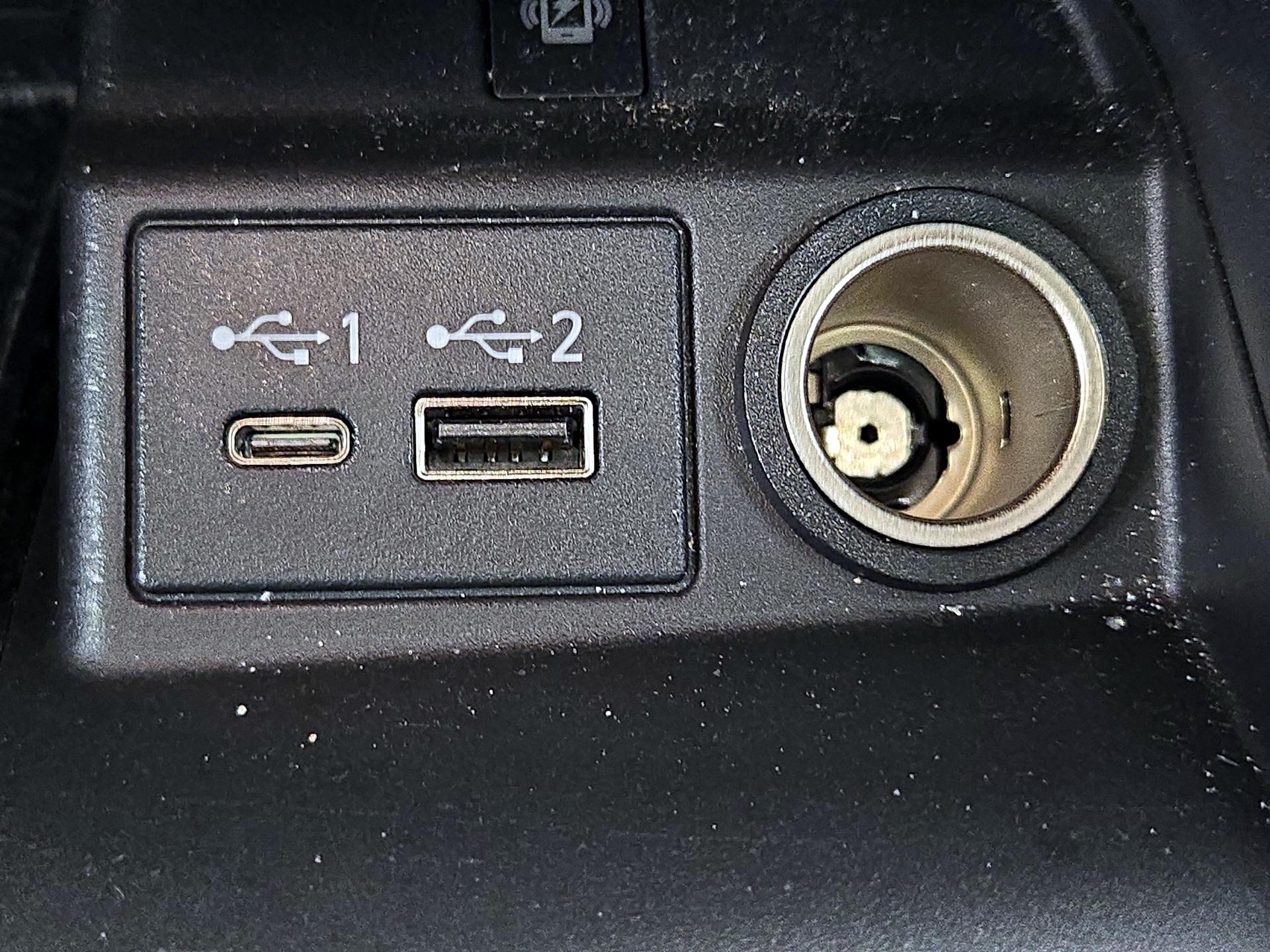 Thumbnail: 2023 INFINITI QX50 - 18