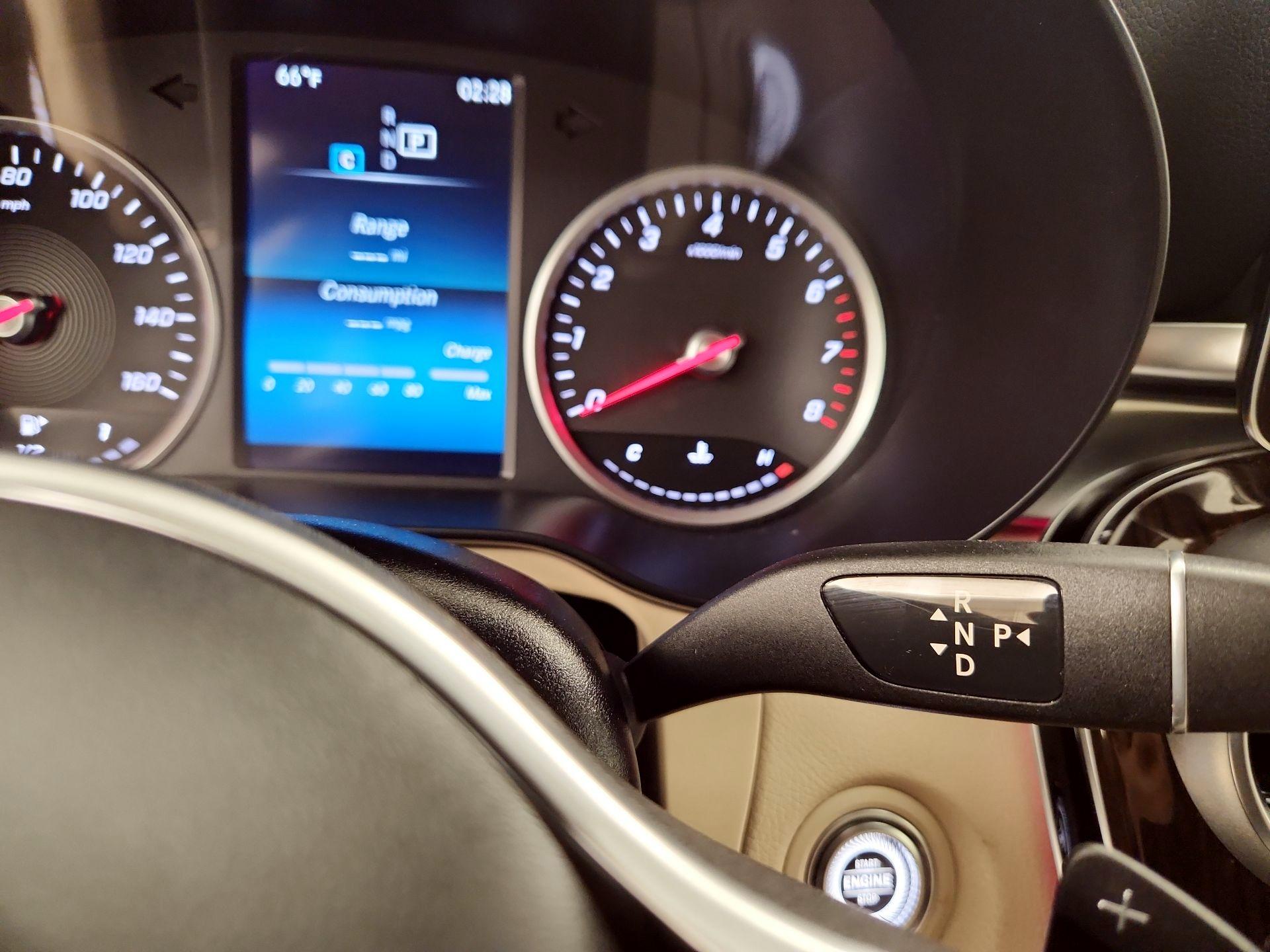 Thumbnail: 2022 Mercedes-Benz GLC - 17