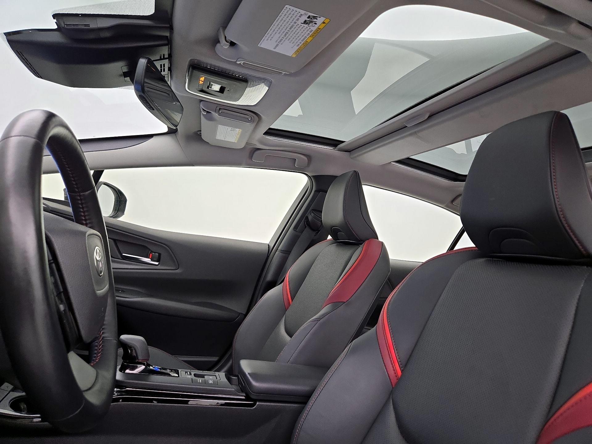 Thumbnail: 2024 Toyota Prius Prime - 19