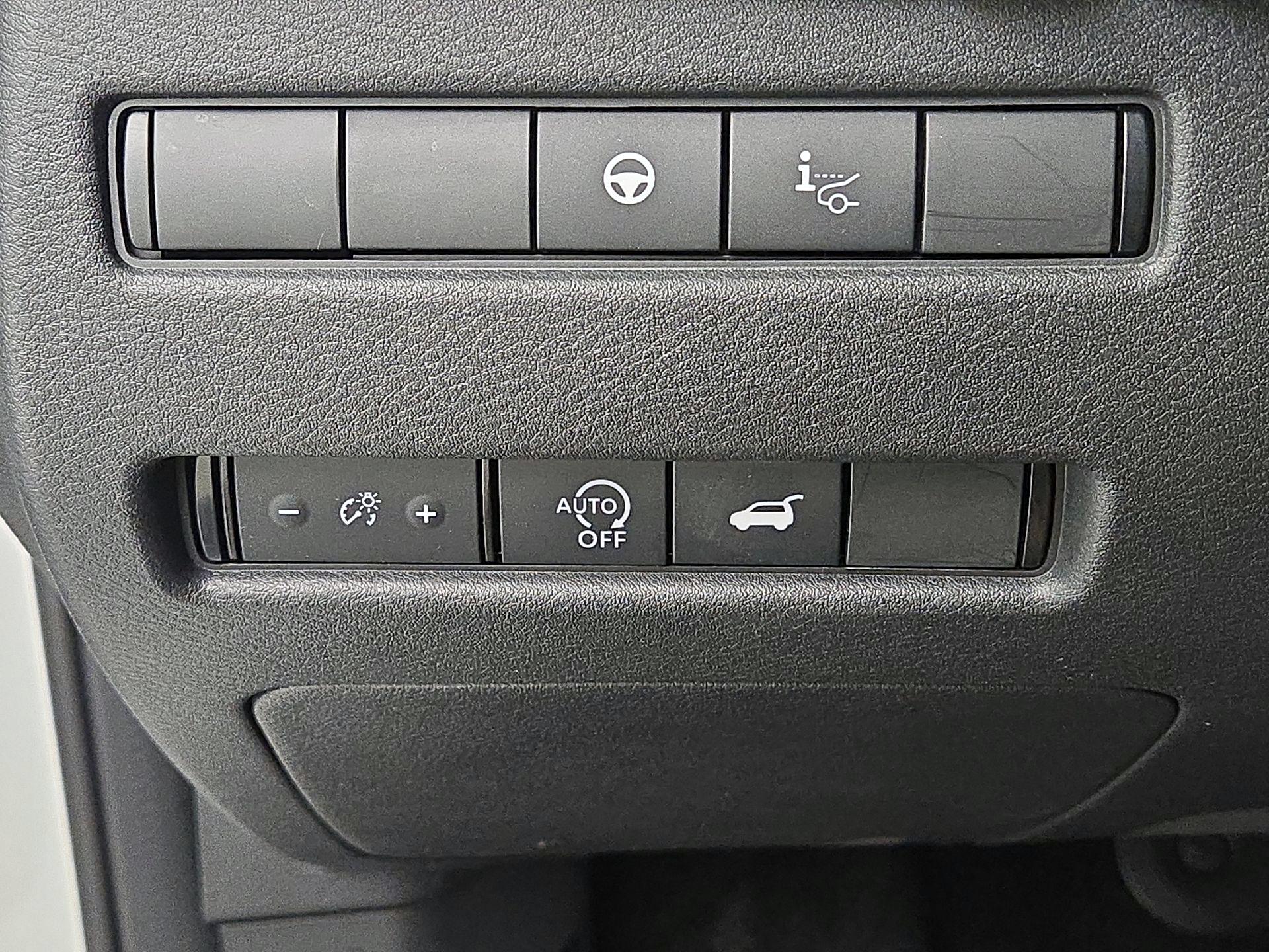 Thumbnail: 2023 Nissan Rogue - 13