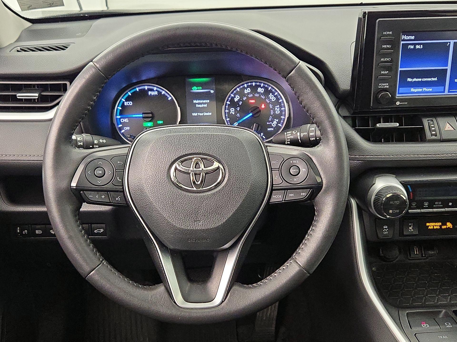 Thumbnail: 2022 Toyota RAV4 - 10