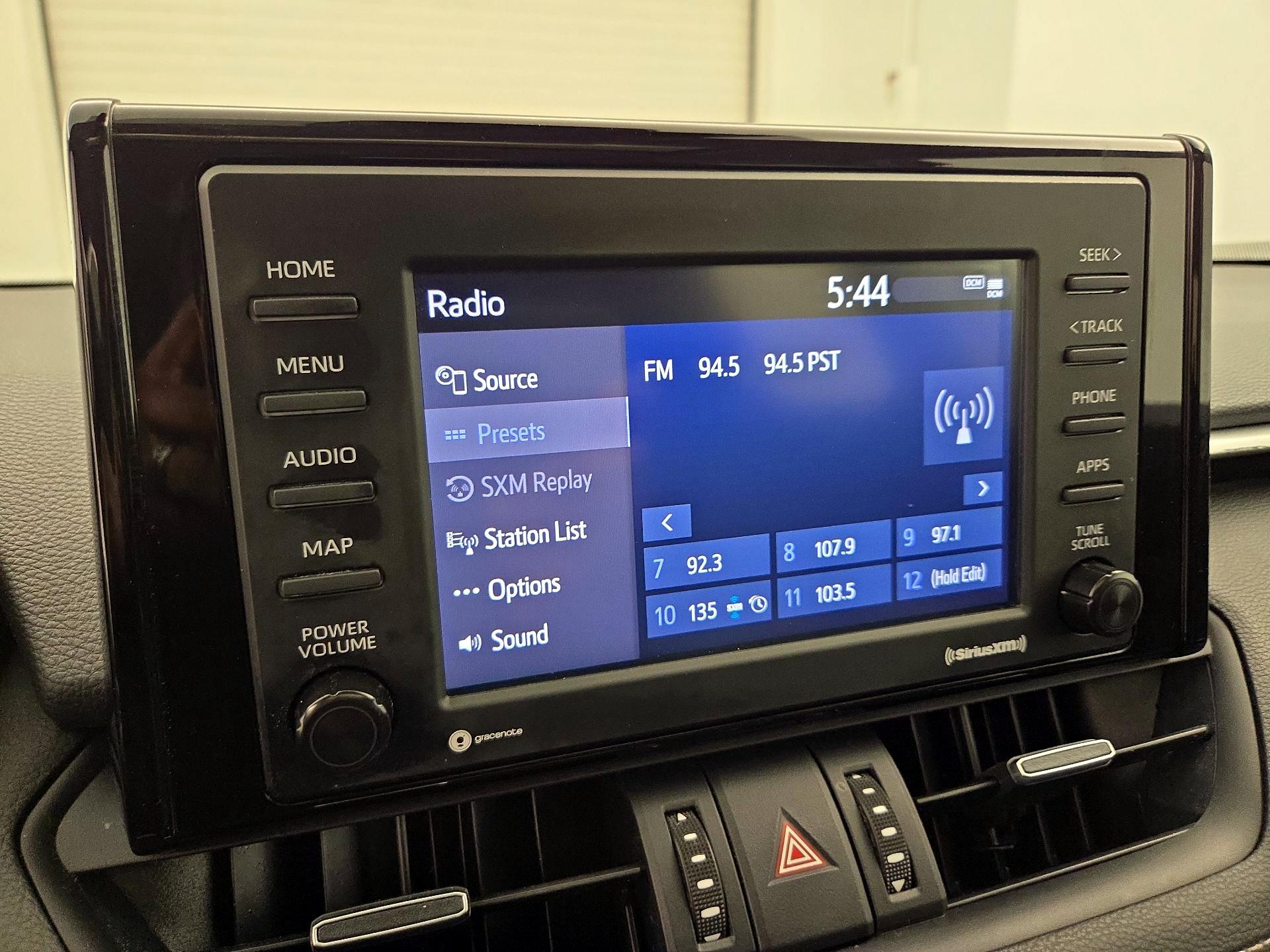 Thumbnail: 2022 Toyota RAV4 - 15