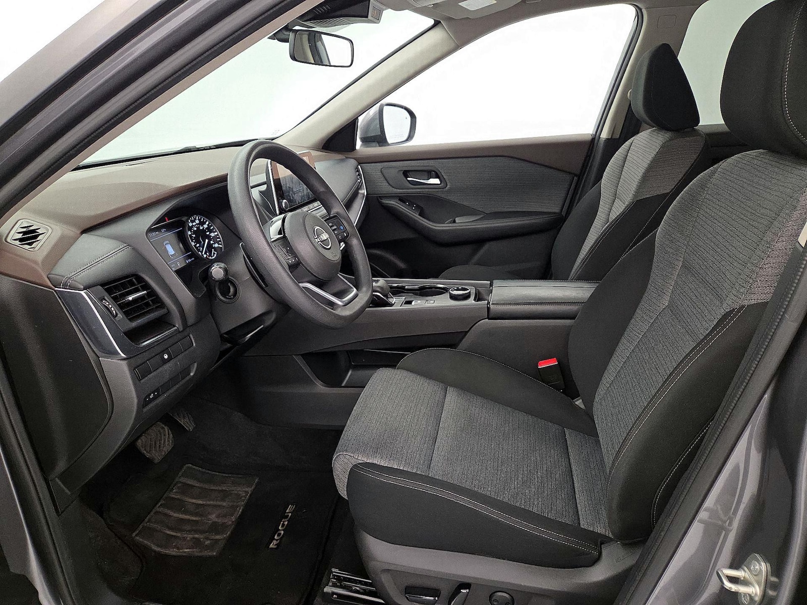2023 Nissan Rogue SV - Photo 12
