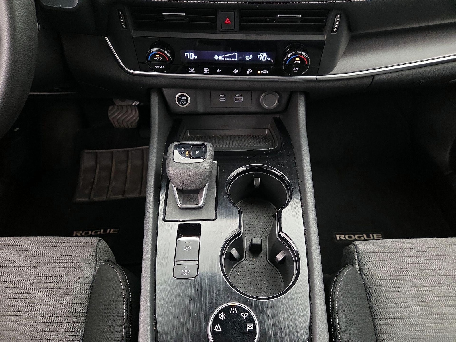 2023 Nissan Rogue SV - Photo 18