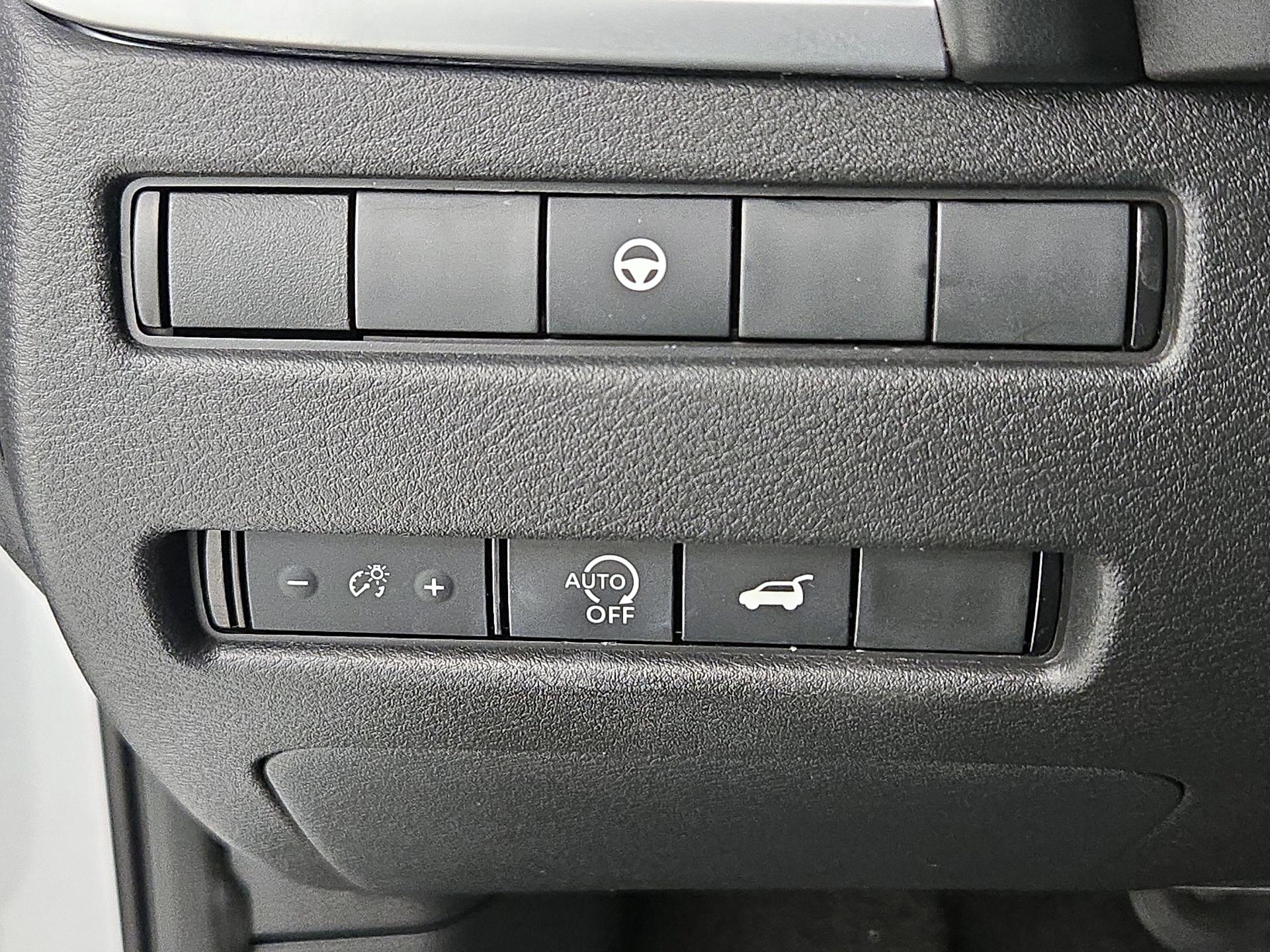 Thumbnail: 2023 Nissan Rogue - 13