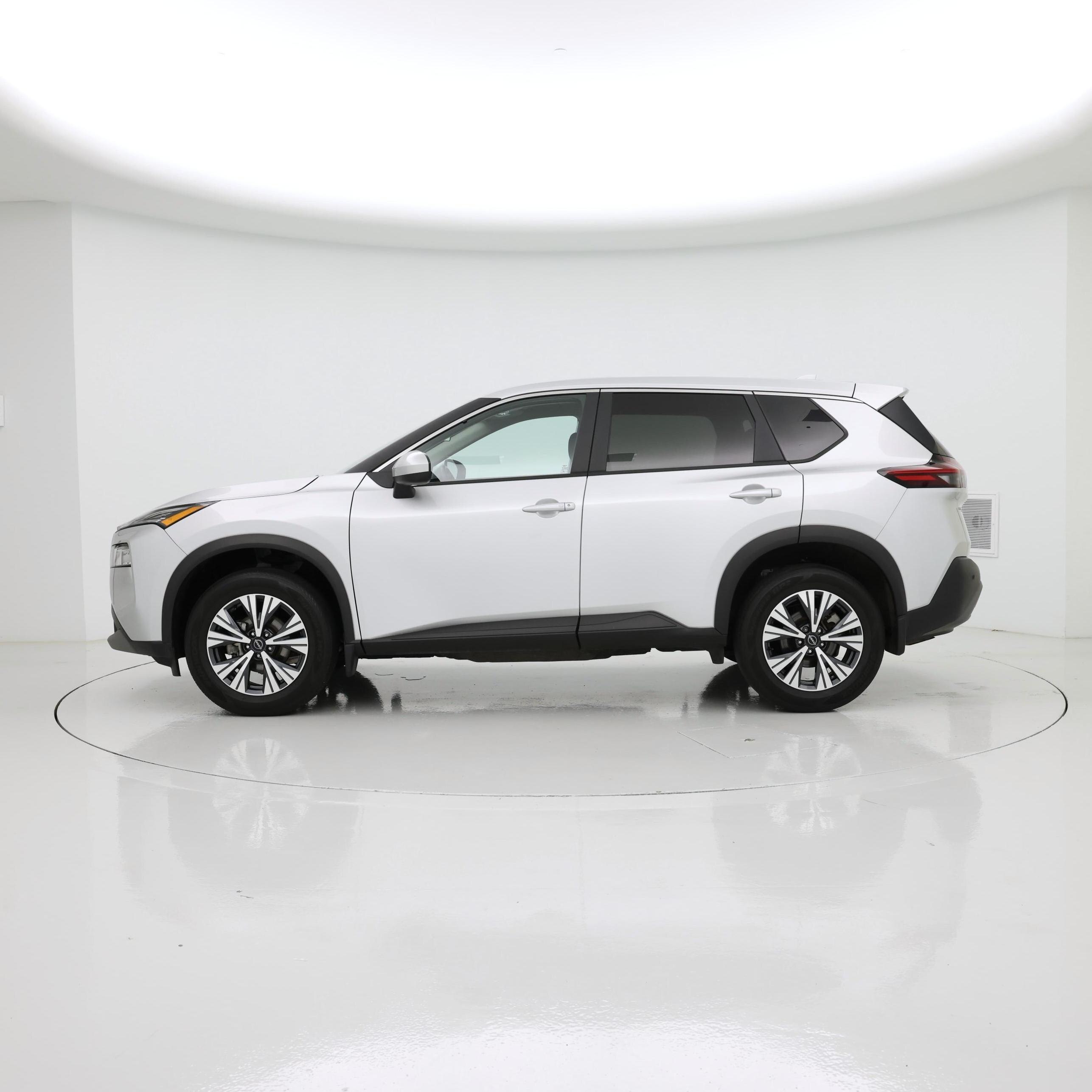 Thumbnail: 2023 Nissan Rogue - 3