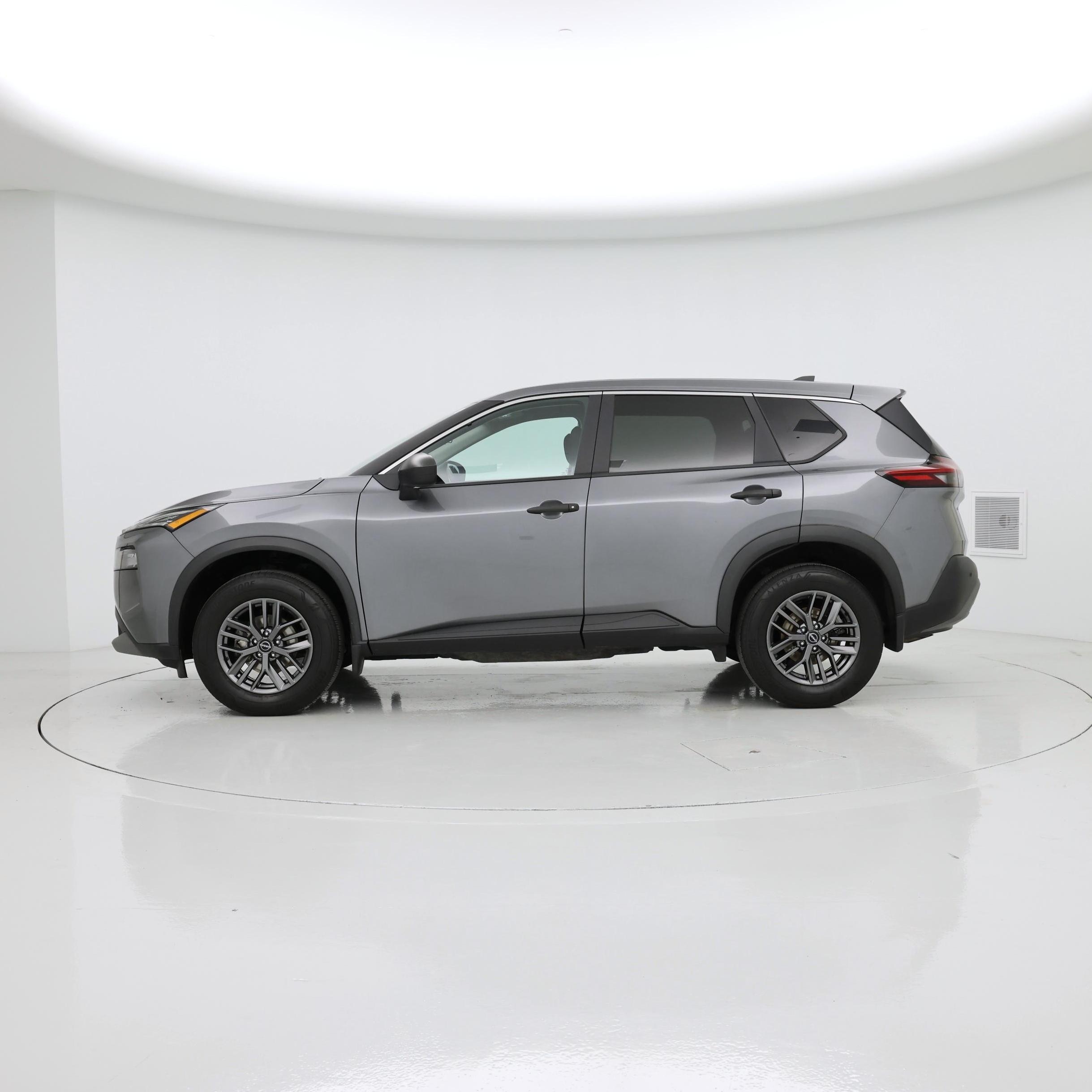 Thumbnail: 2023 Nissan Rogue - 3
