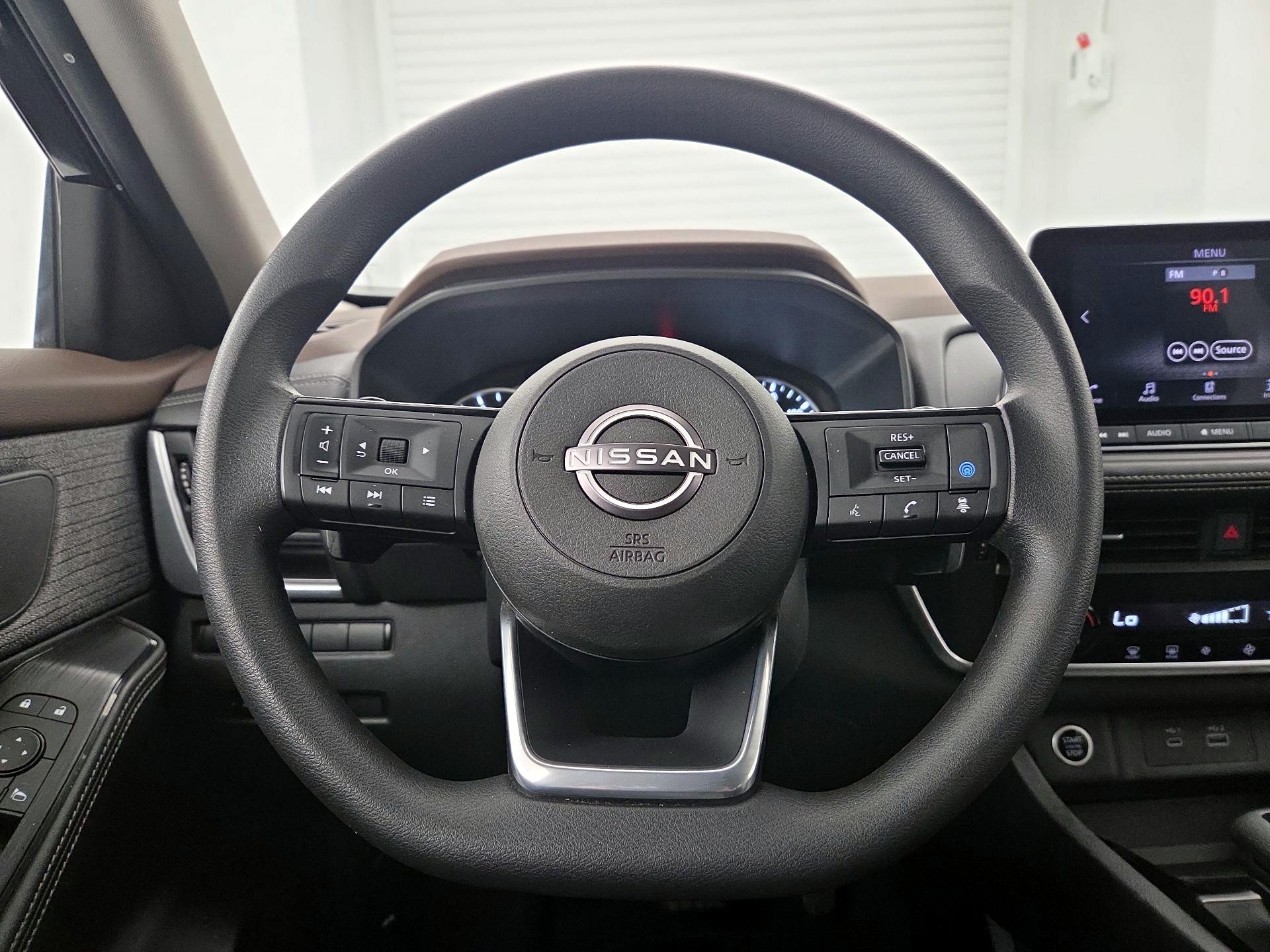 Thumbnail: 2023 Nissan Rogue - 10