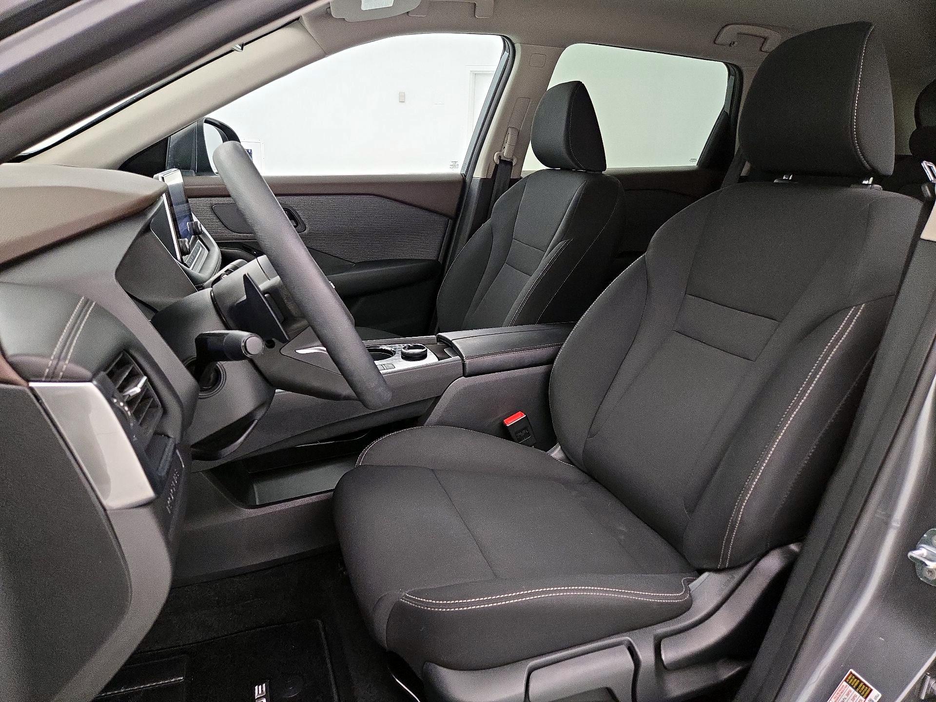 Thumbnail: 2023 Nissan Rogue - 11