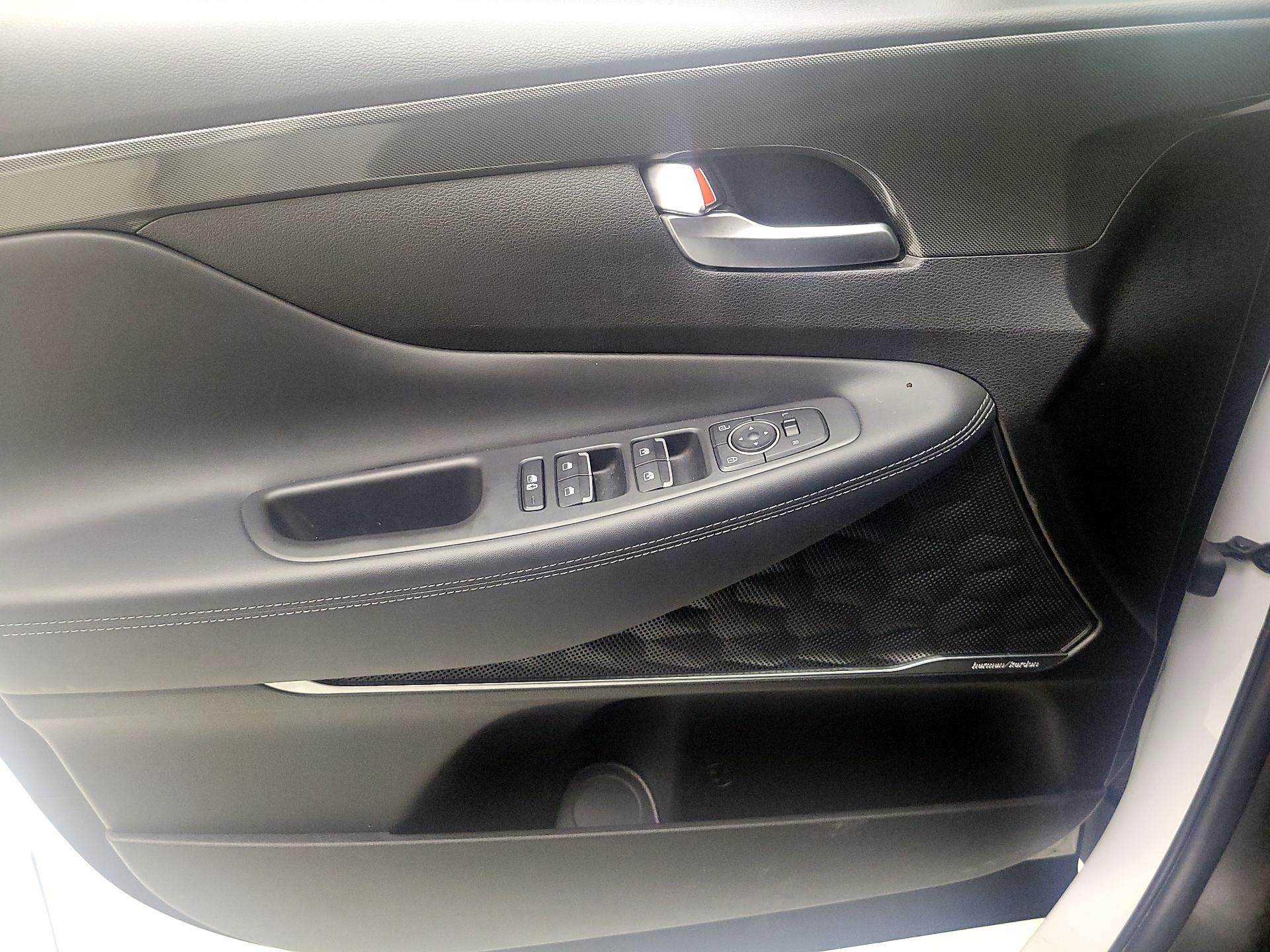 Thumbnail: 2023 Hyundai Santa Fe - 10