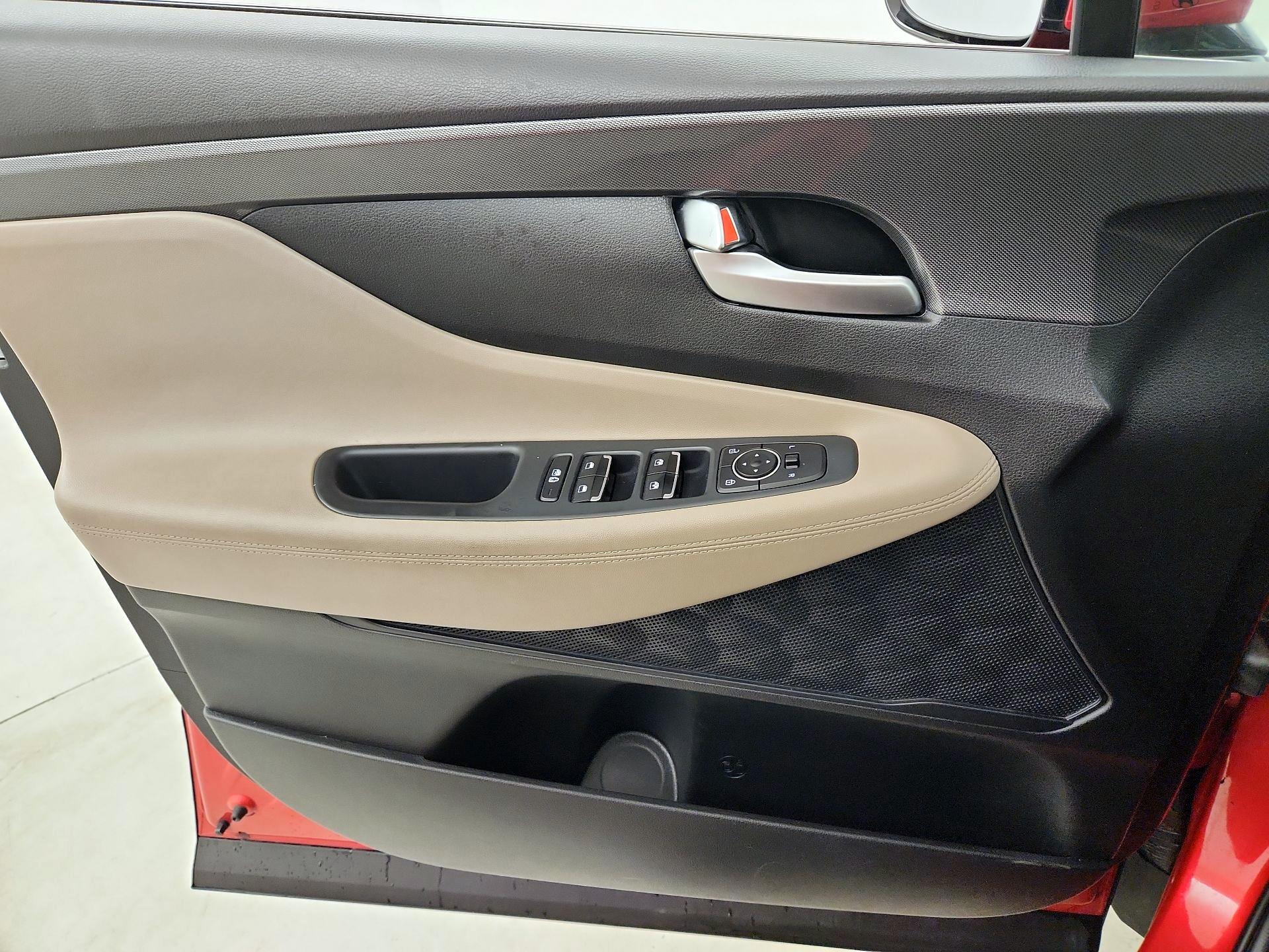 Thumbnail: 2023 Hyundai Santa Fe - 10