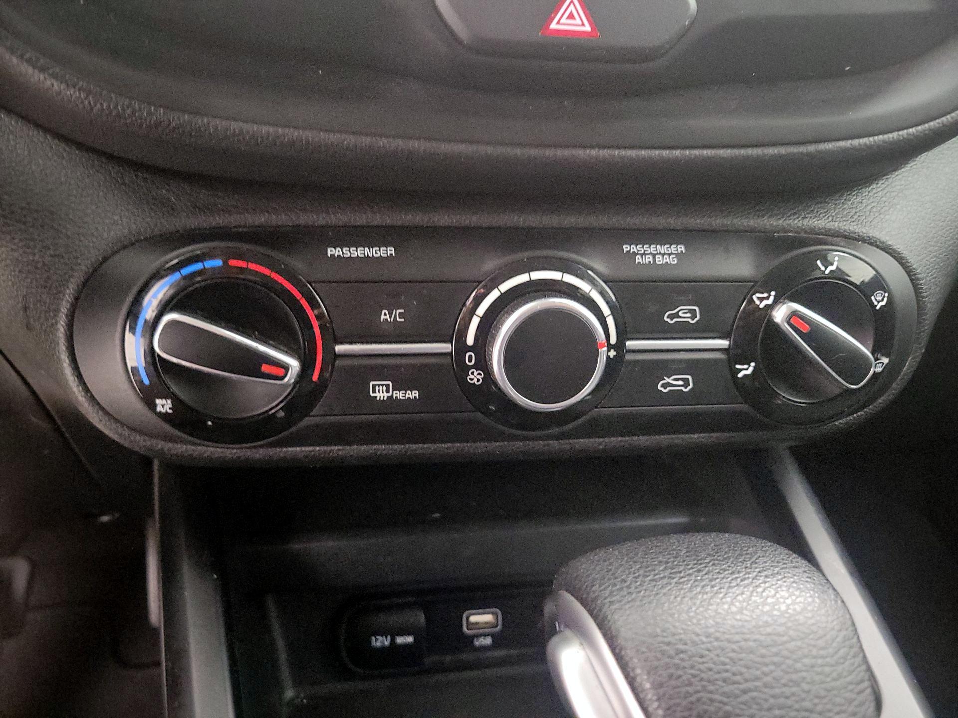 Thumbnail: 2023 Kia Soul - 14