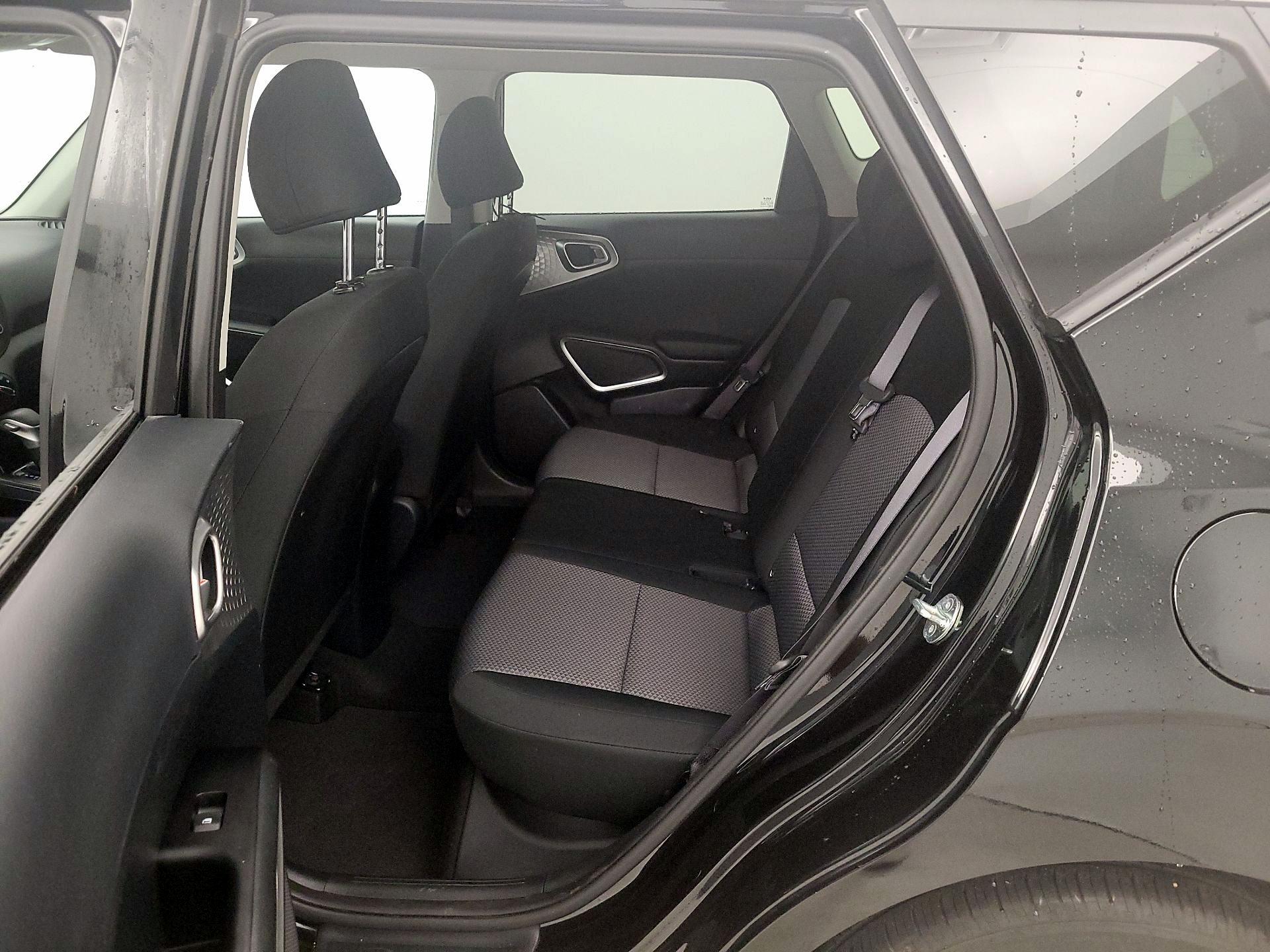 Thumbnail: 2023 Kia Soul - 17