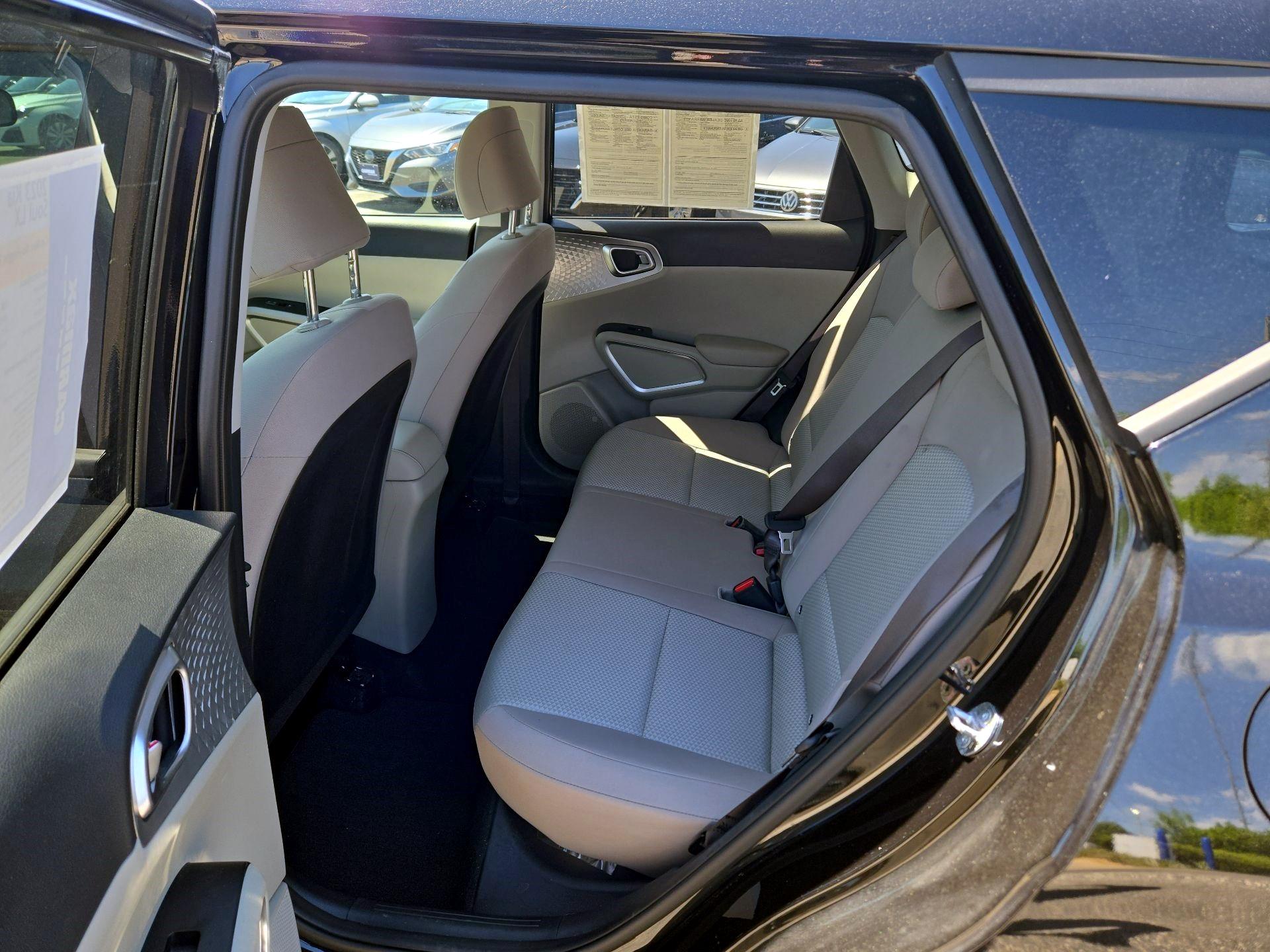 Thumbnail: 2023 Kia Soul - 17