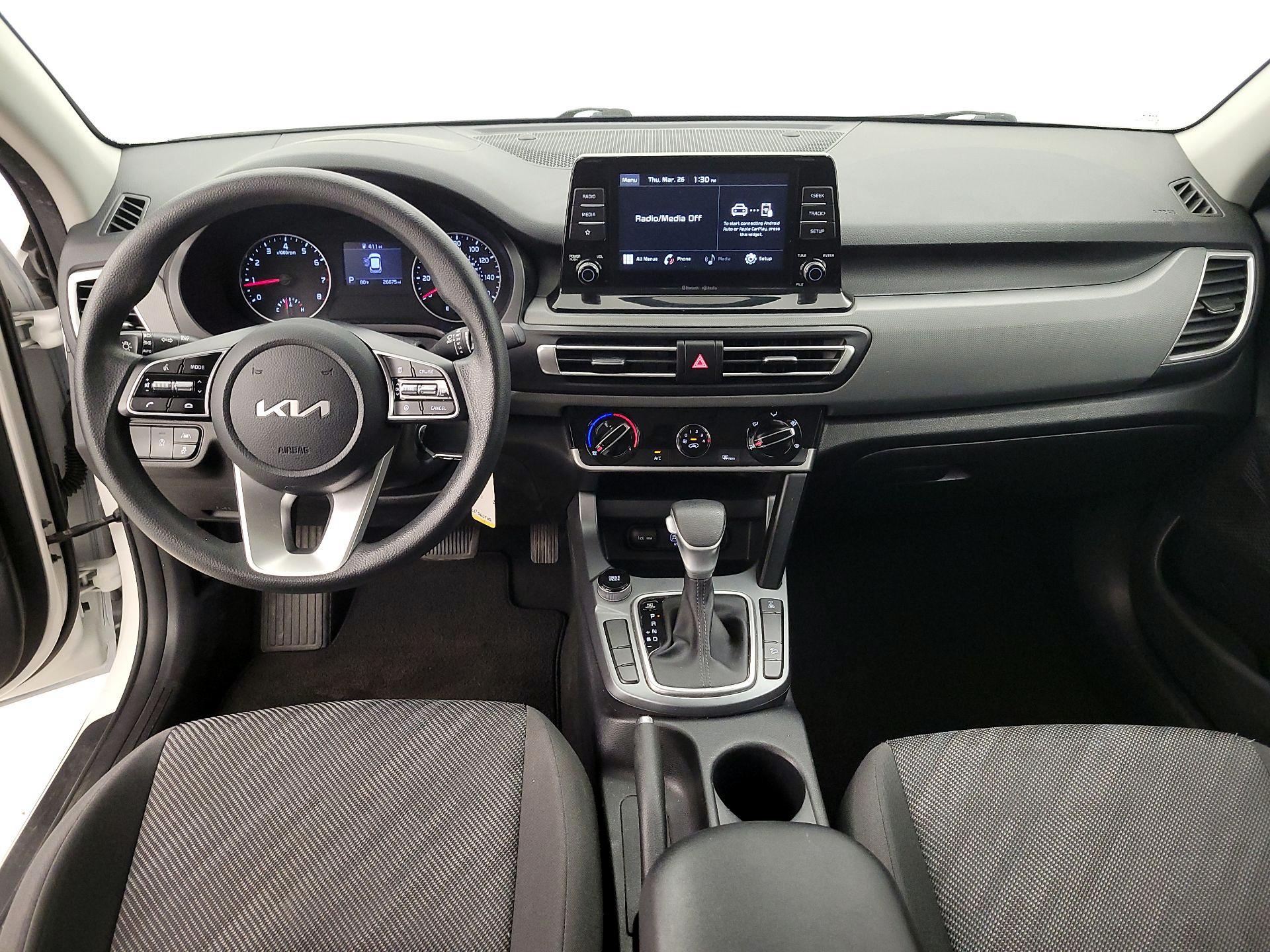 Thumbnail: 2022 Kia Seltos - 9