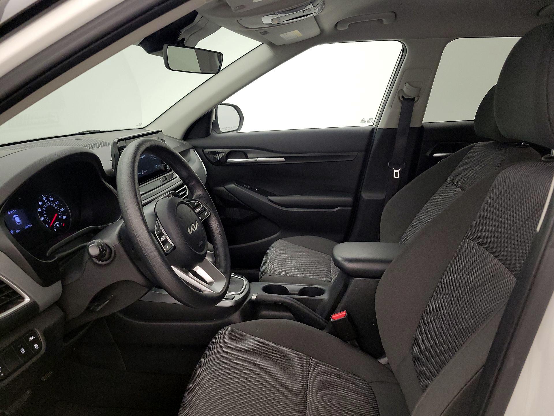 Thumbnail: 2022 Kia Seltos - 11