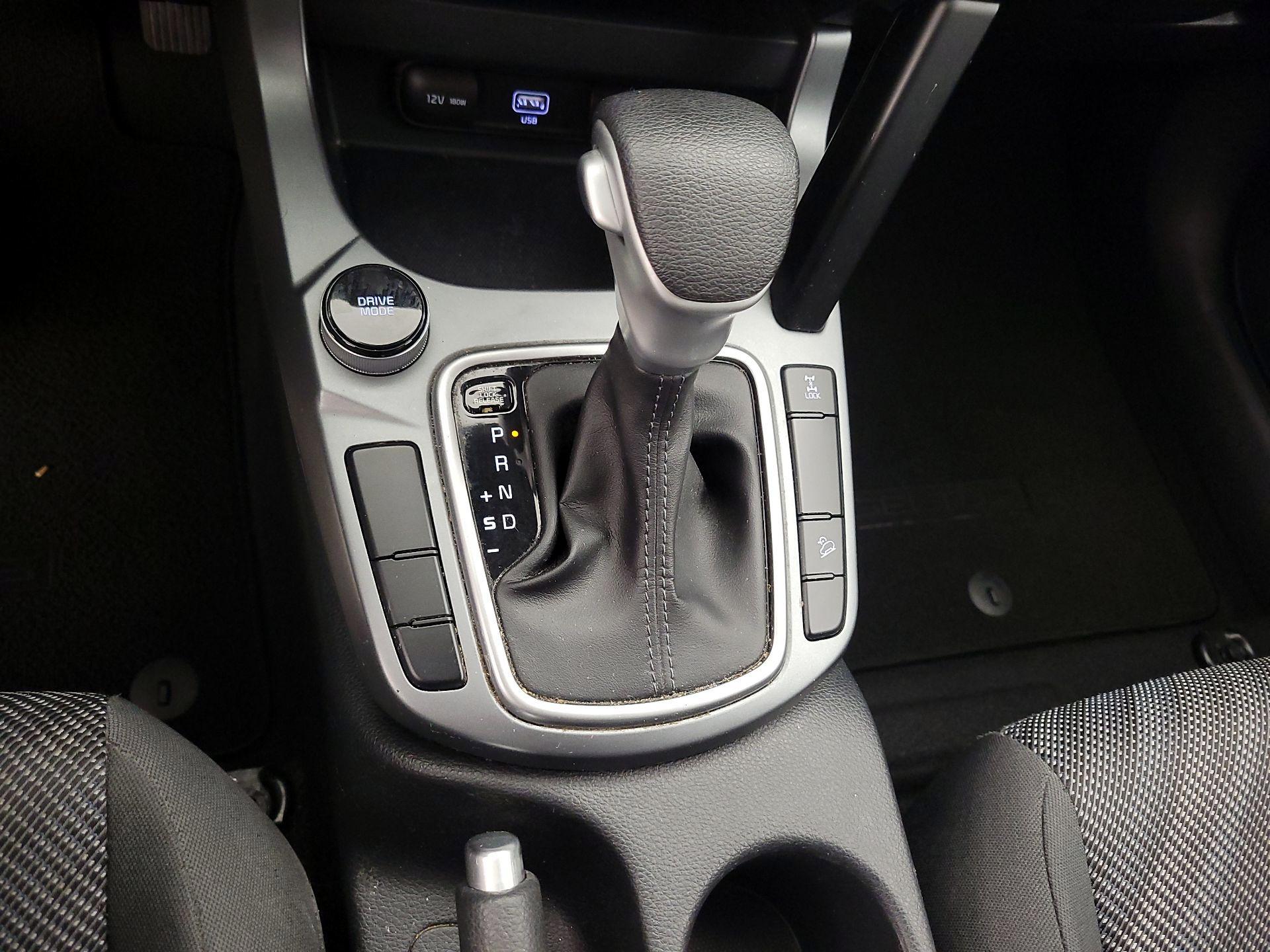 Thumbnail: 2022 Kia Seltos - 17