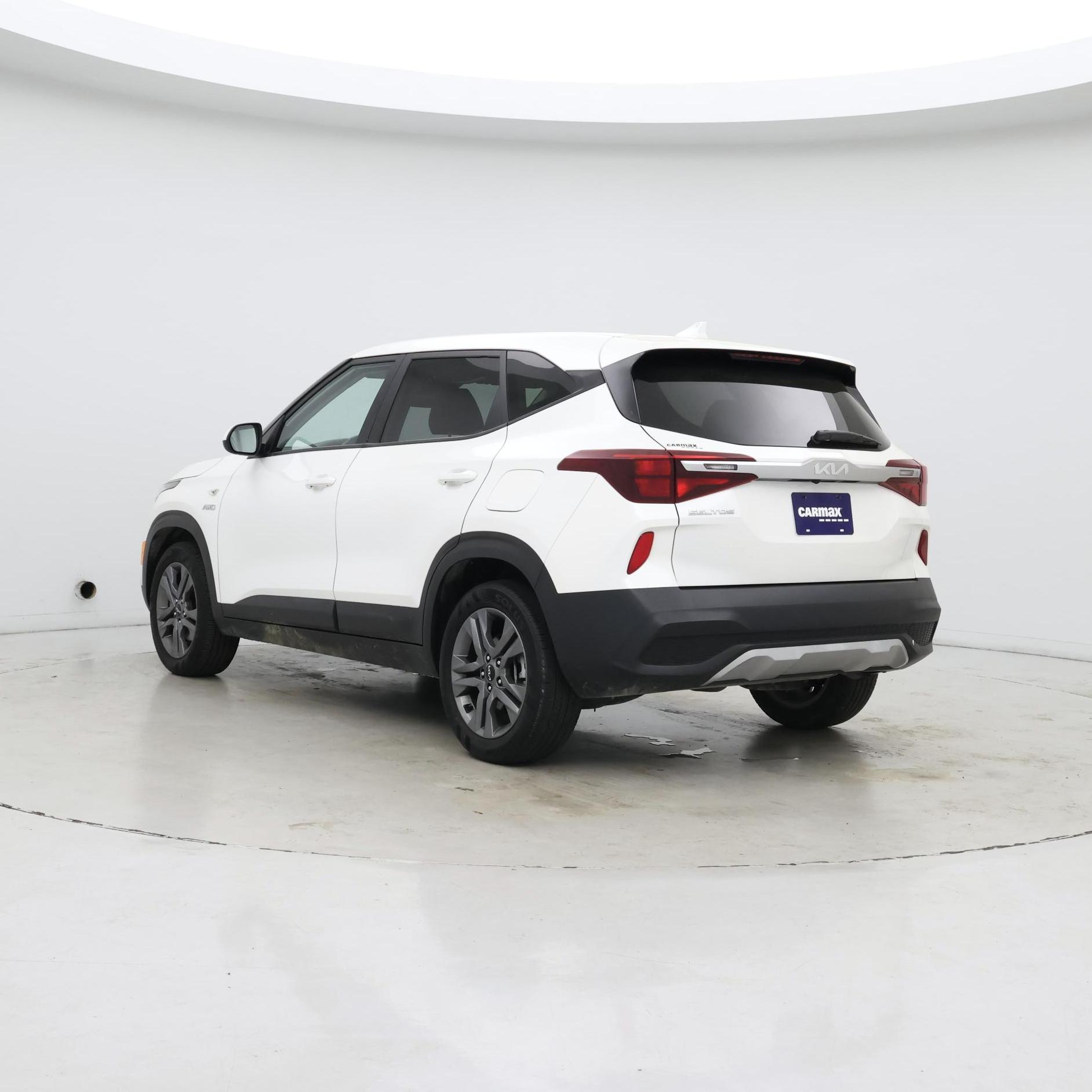 Thumbnail: 2022 Kia Seltos - 2